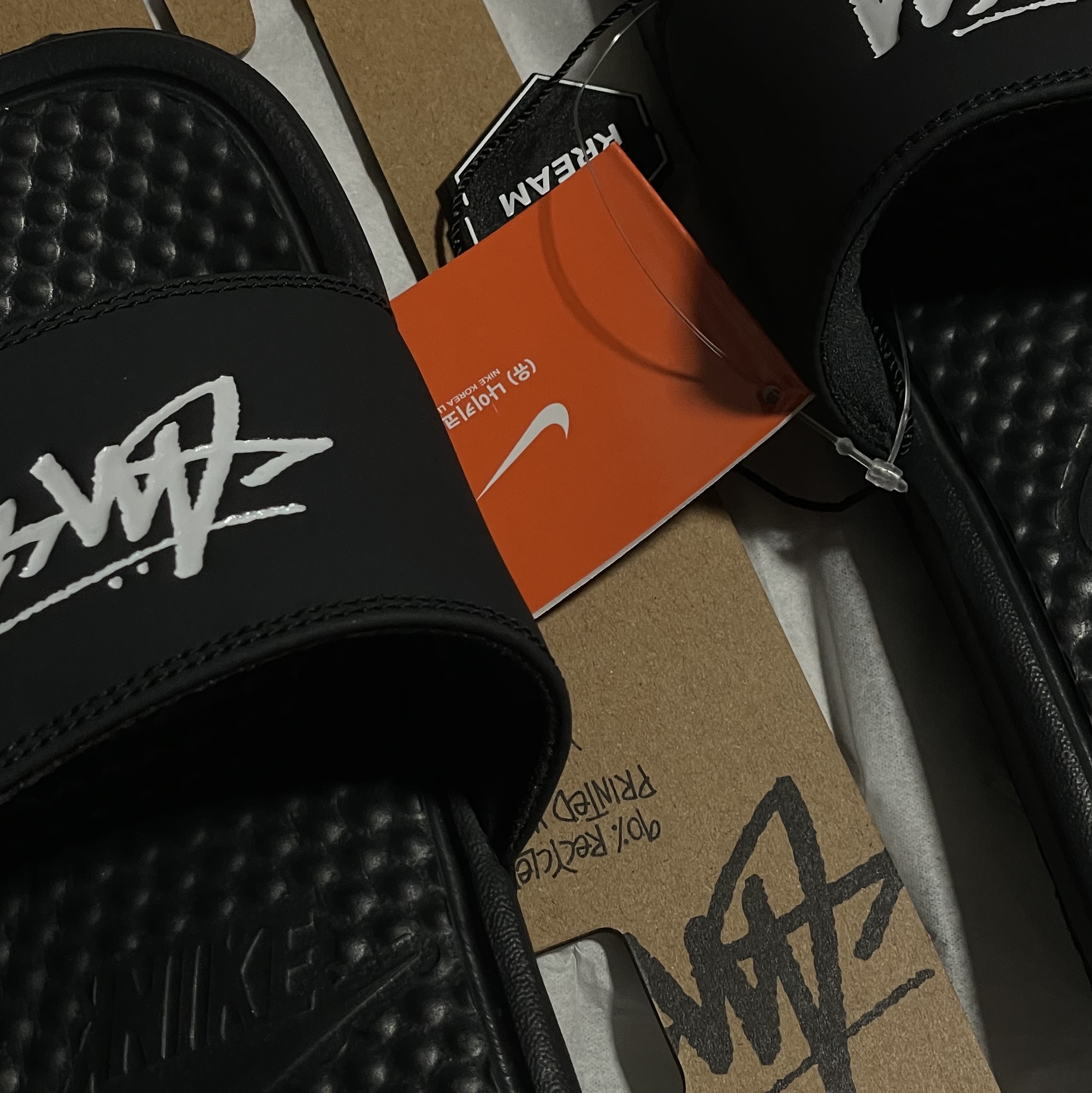 Nike x Stussy Benassi Slide Off Noir 착용 스타일
