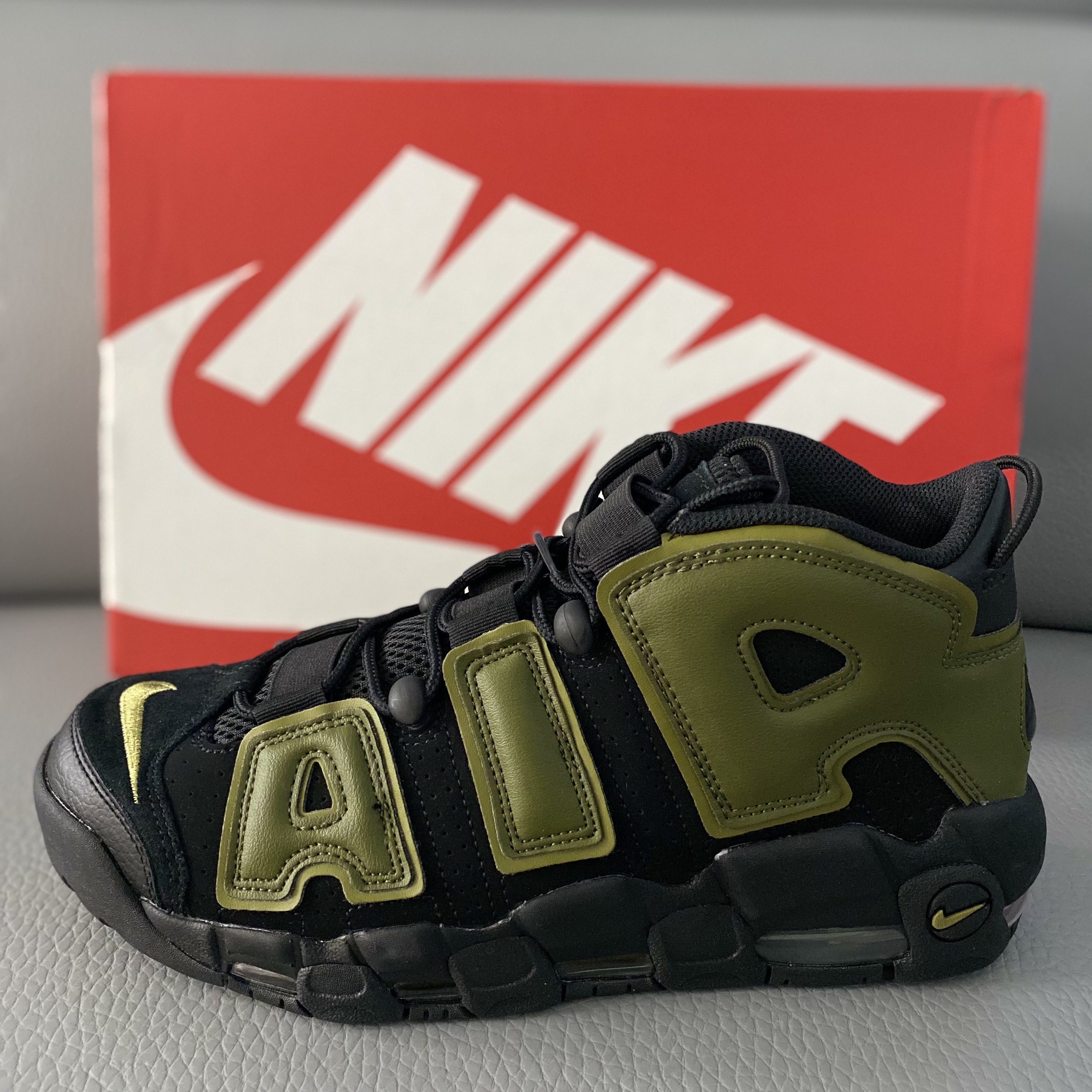 Nike Air More Uptempo 96 Rough Green 착용 스타일