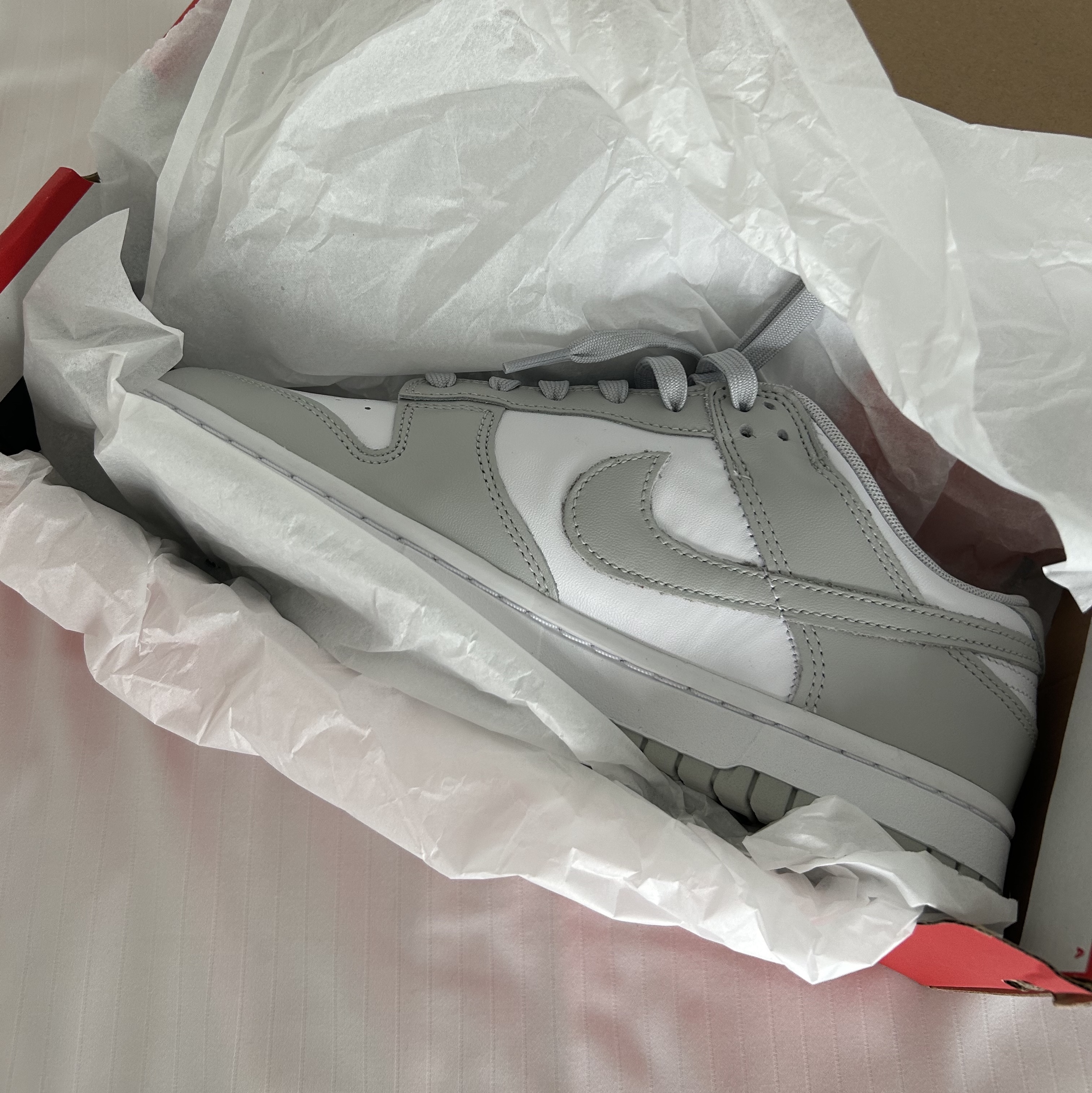 Nike Dunk Low Retro Grey Fog 착용 스타일