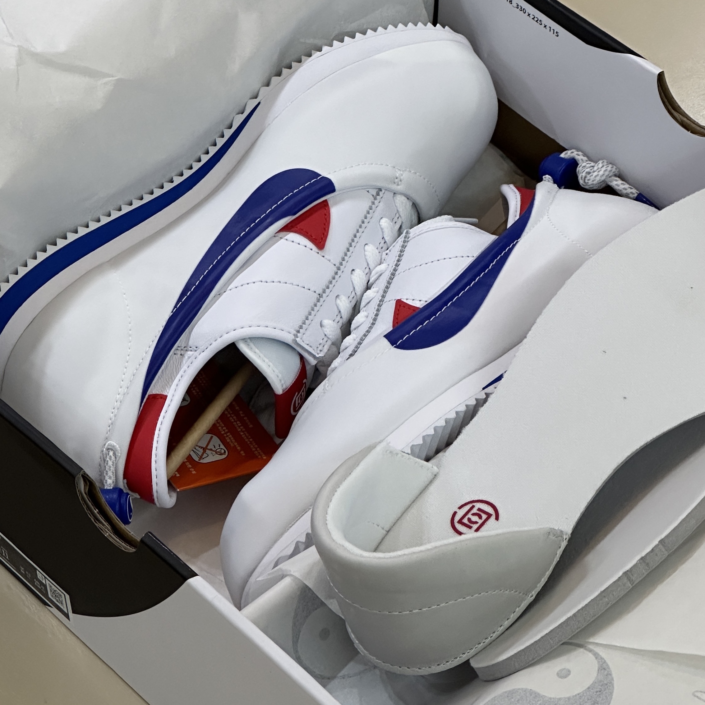 Nike x Clot Cortez SP White and Game Royal 착용 스타일 - 1