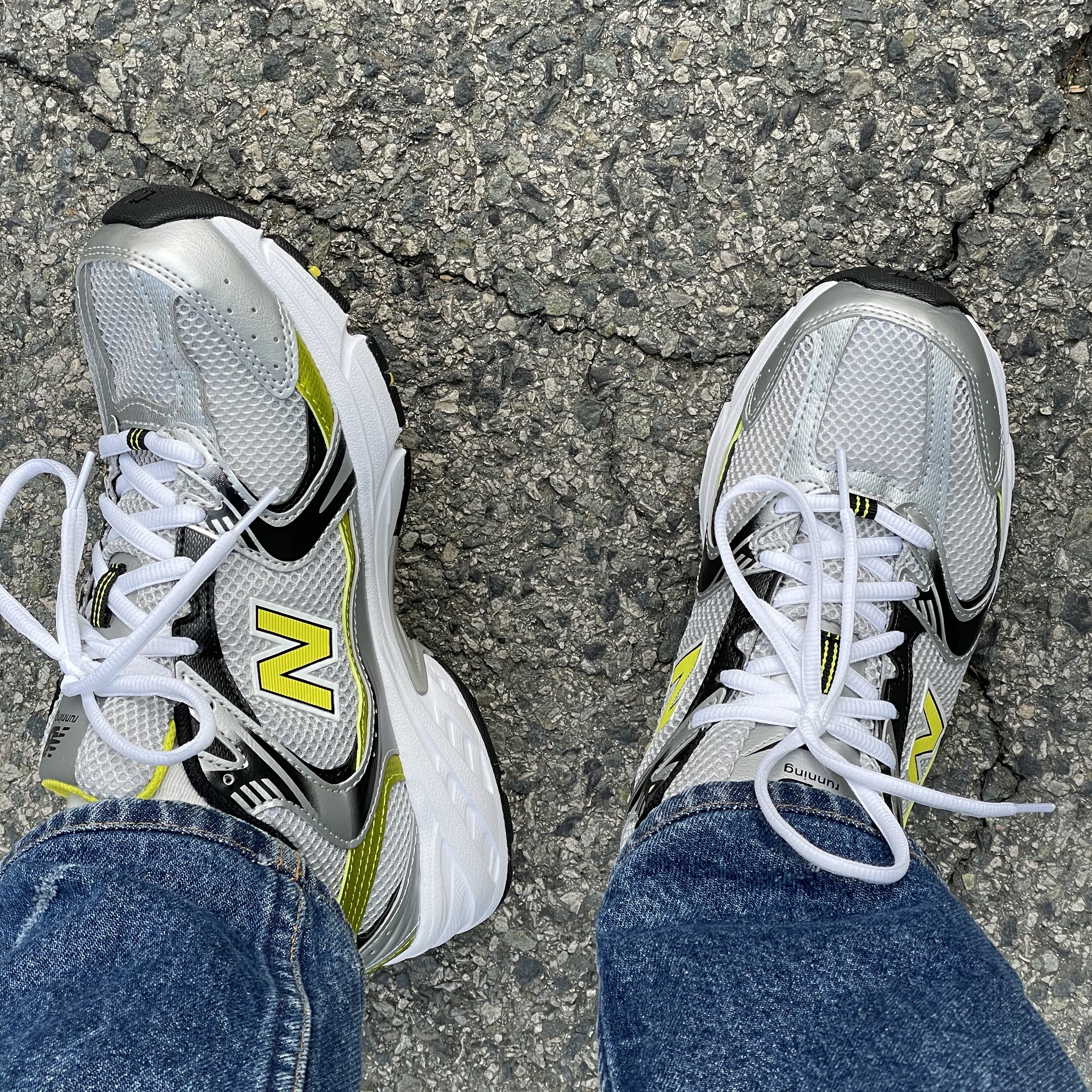 New Balance 530 Silver 착용 스타일