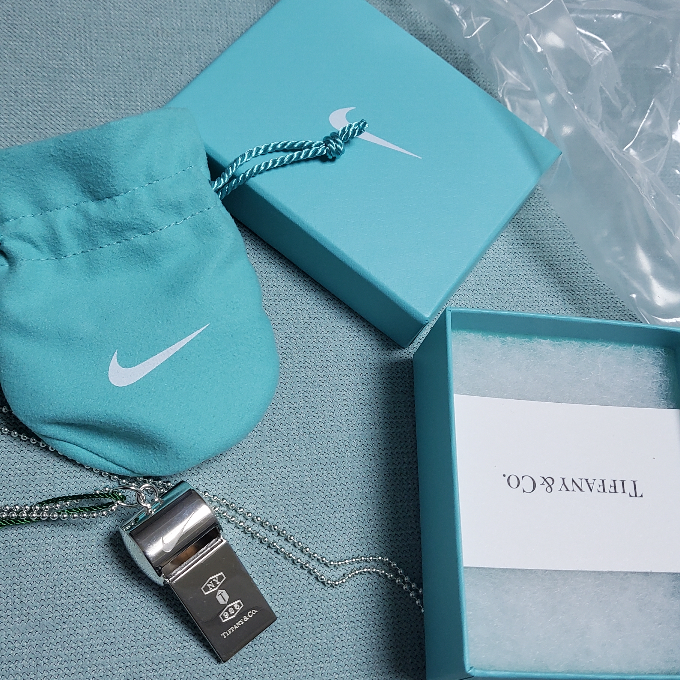 Tiffany & Co. x Nike Whistle Pendant Sterling Silver 착용 스타일