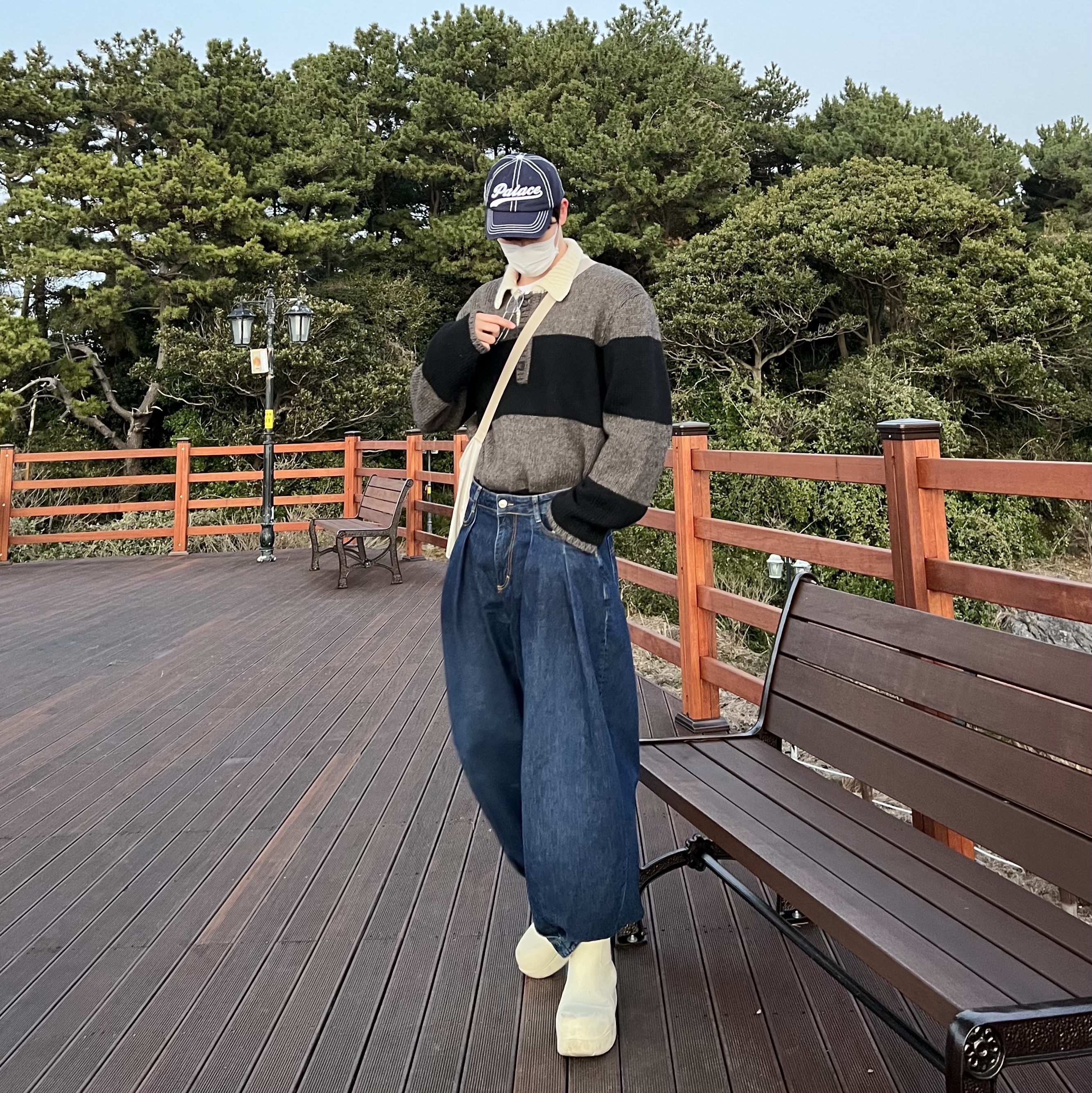 Bottega Veneta Puddle Ankle Boots Sea Salt, Zara x Ader Error Wide Leg Jeans Blue 착용 스타일 - 2