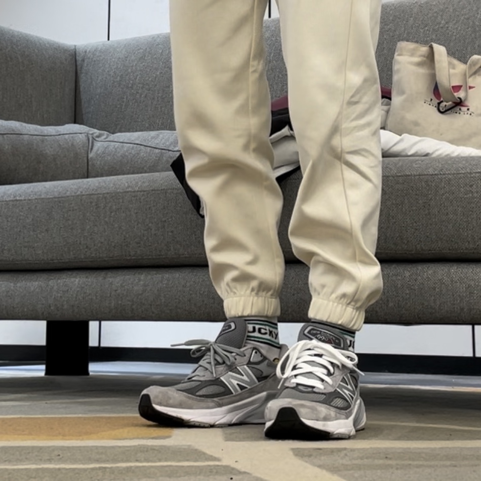 New Balance 990v6 Made in USA Grey - D Standard 착용 스타일