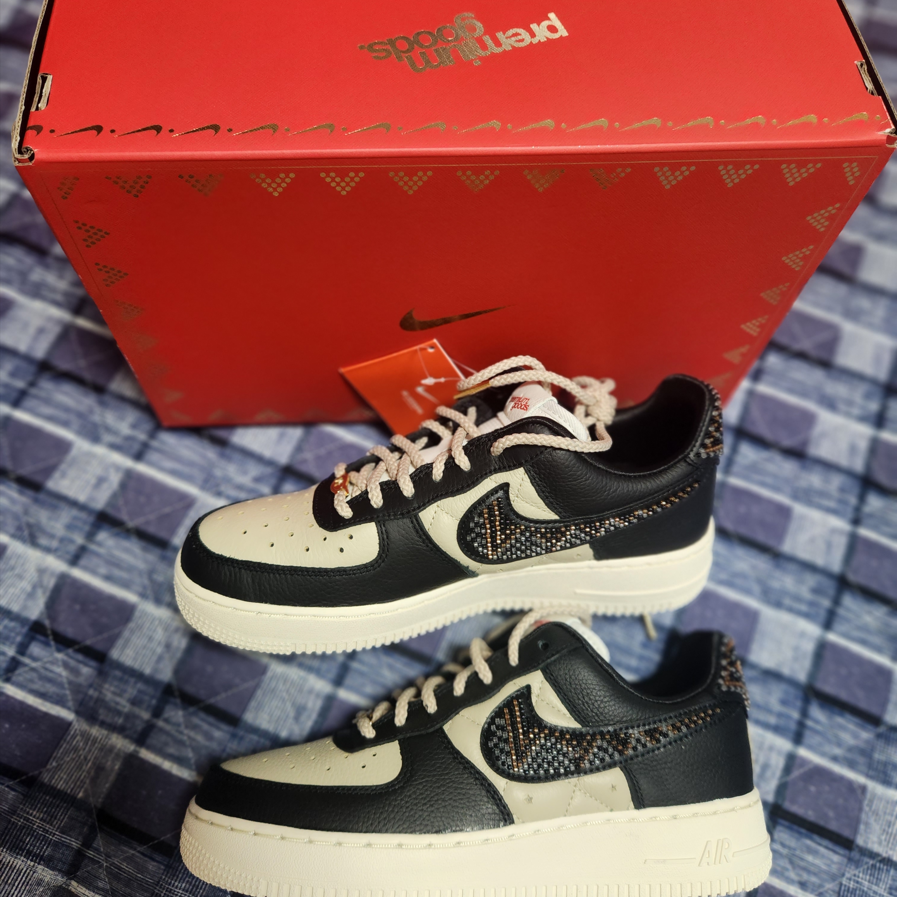 (W) Nike x Premium Goods Air Force 1 Low Black Sand 착용 스타일 - 2