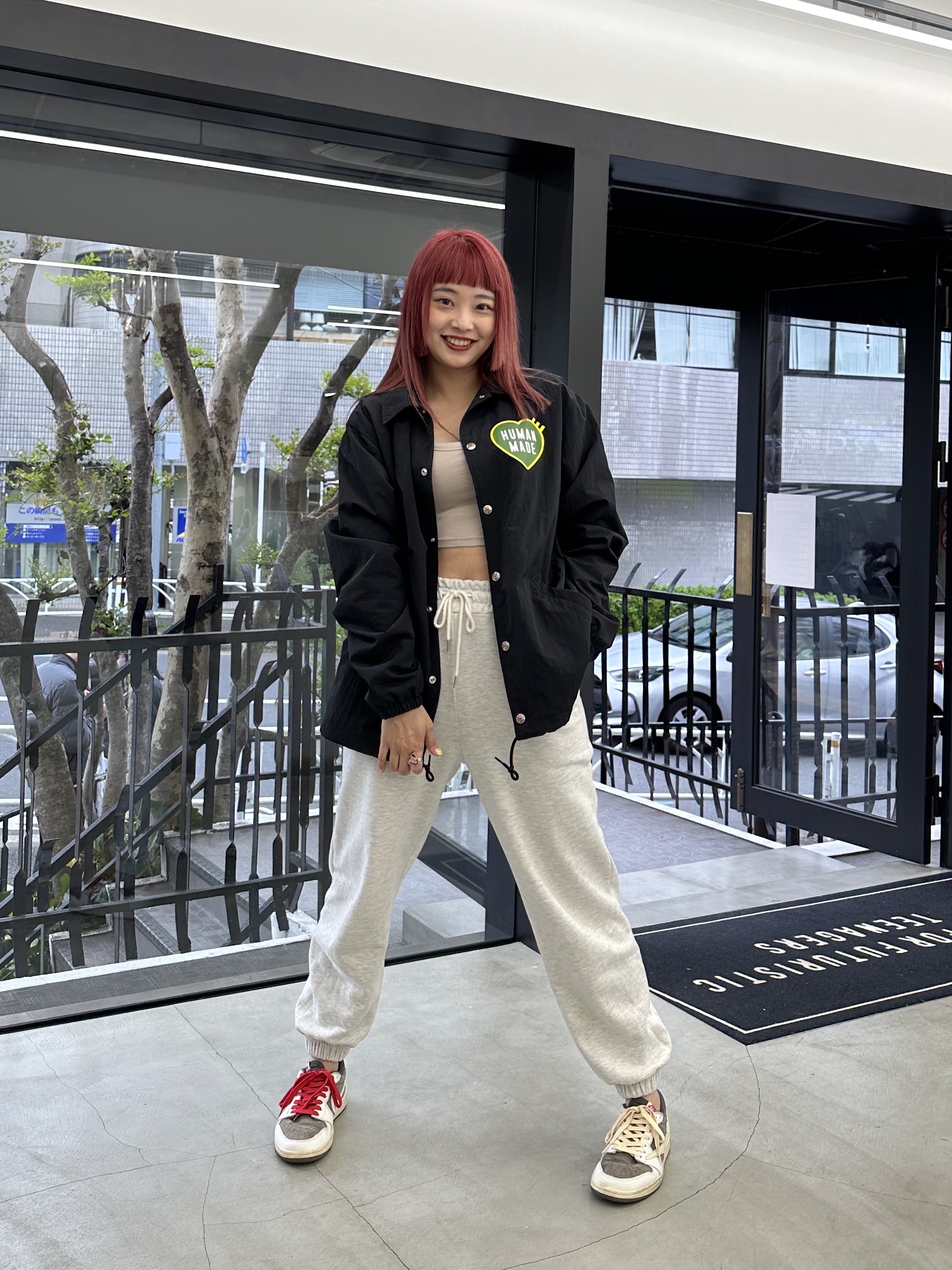 Human Made Coach Jacket Black, Jordan 1 x Travis Scott Retro Low OG SP Sail and Ridgerock 착용 스타일 - 2