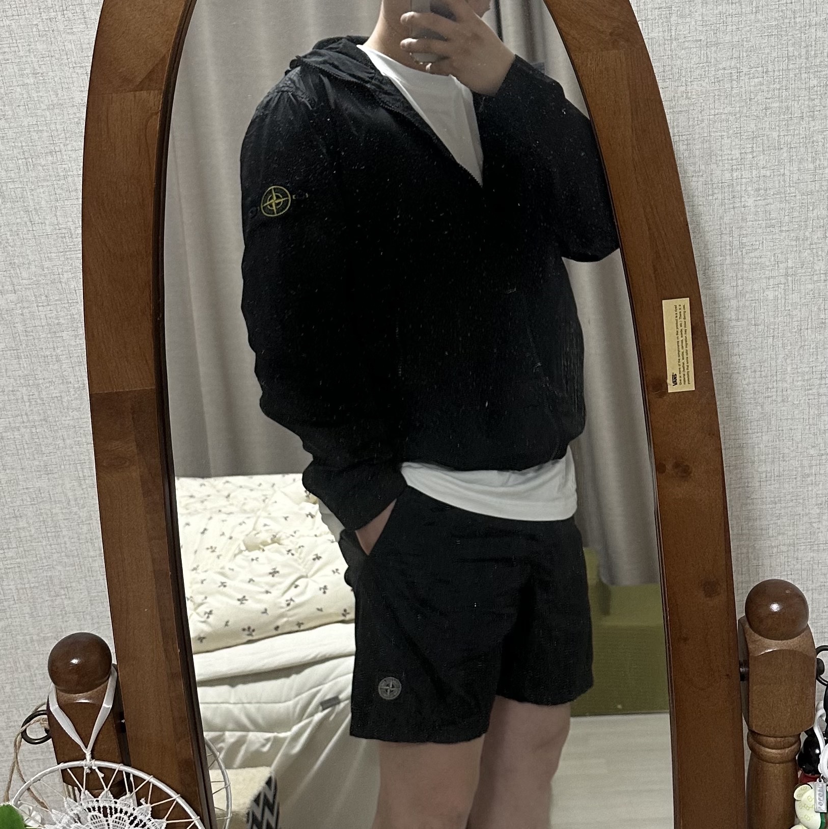Stone Island 40522 Crinkle Reps Nylon Garment Dyed Hooded Jacket Black - 23SS, Stone Island B0943 Nylon Metal Swimming Trunk Black - 23SS 착용 스타일