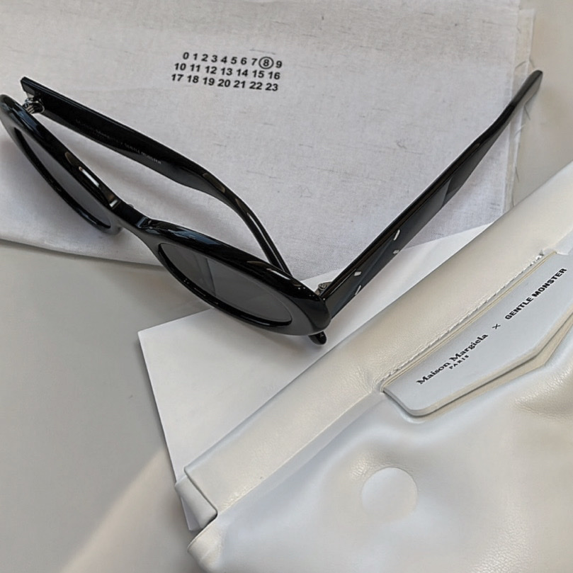 Gentle Monster x Maison Margiela MM005 Black Black 착용 스타일