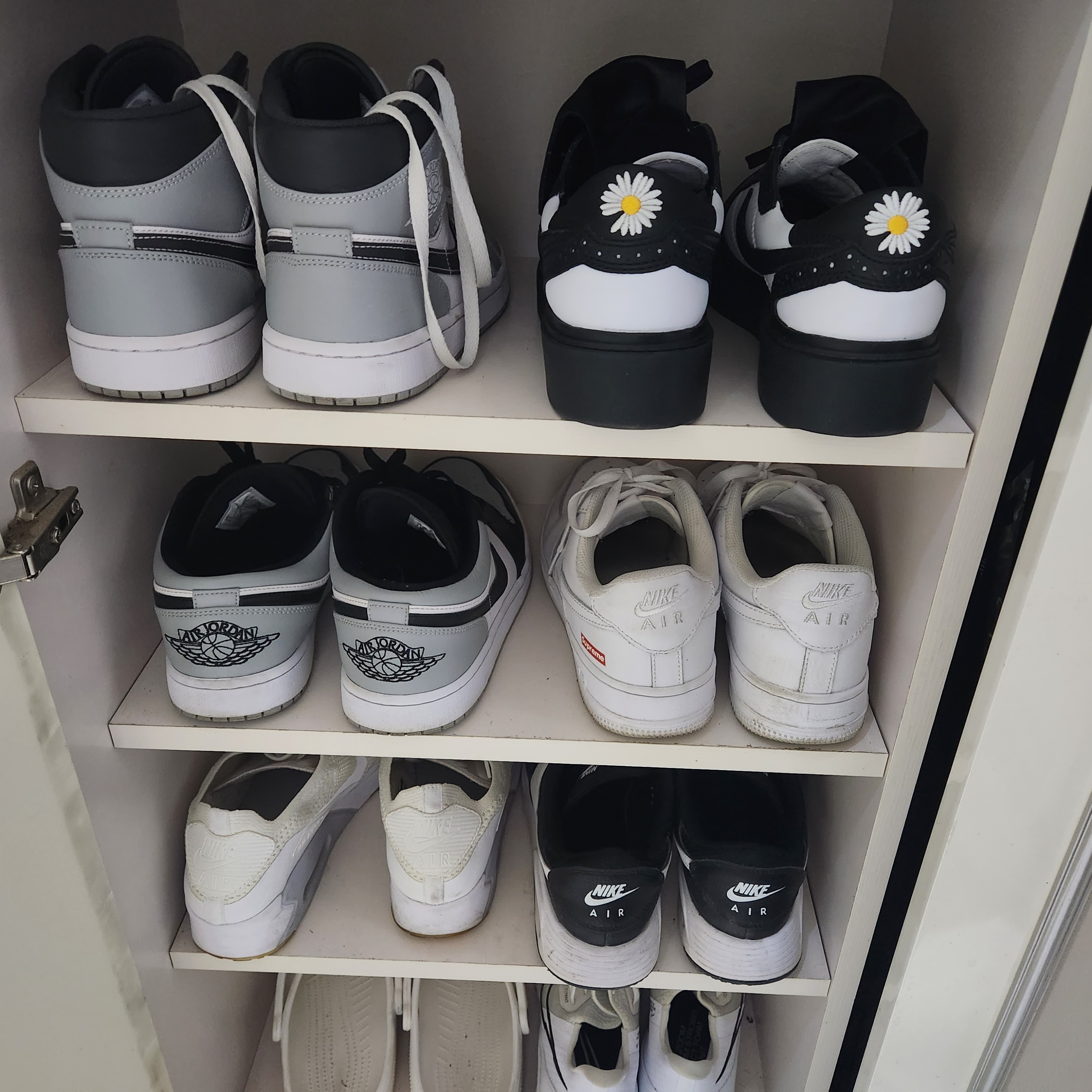 Nike x Peaceminusone Kwondo1 Black and White, Nike x Supreme Air Force 1 Low White 착용 스타일