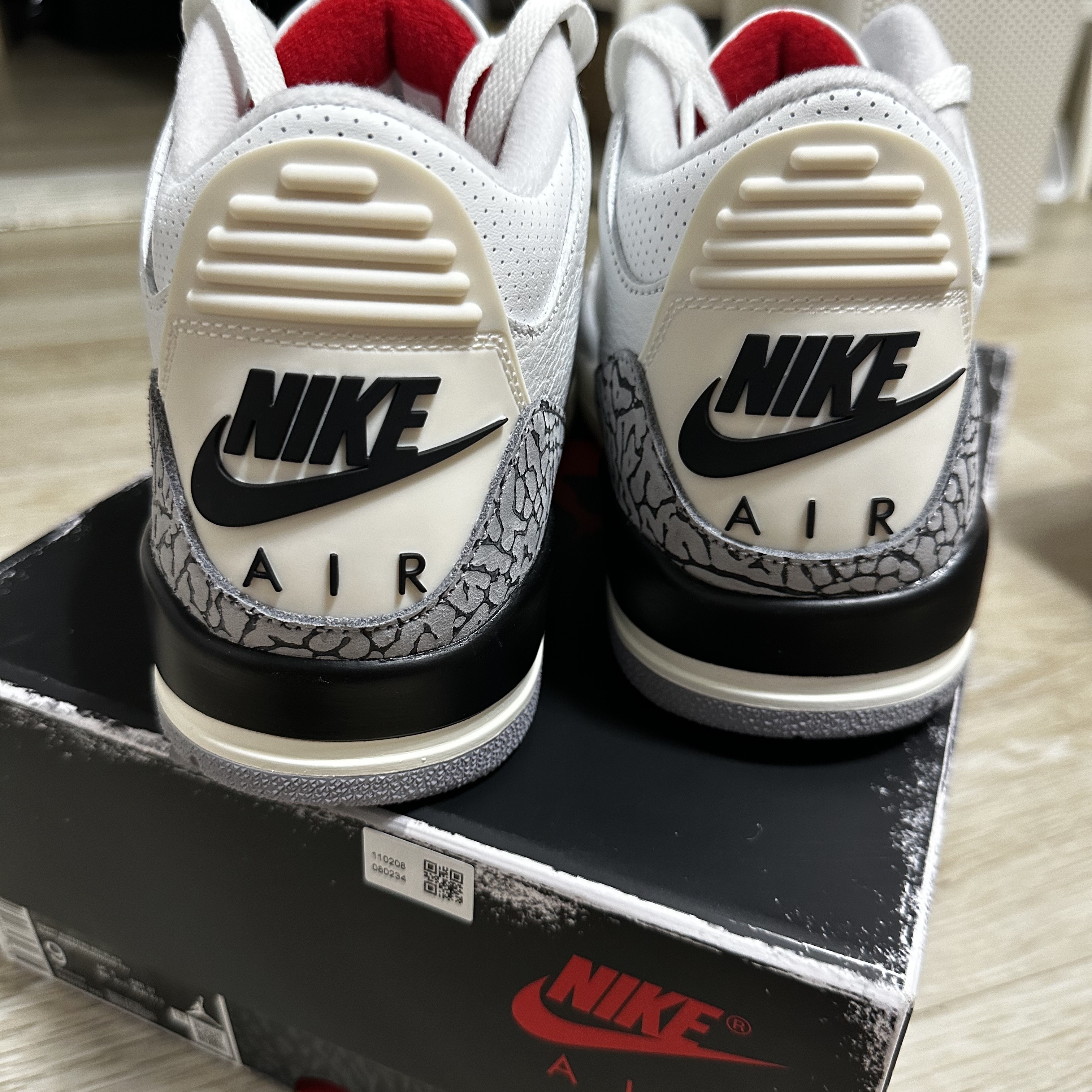 Jordan 3 Retro White Cement Reimagined 착용 스타일 - 1