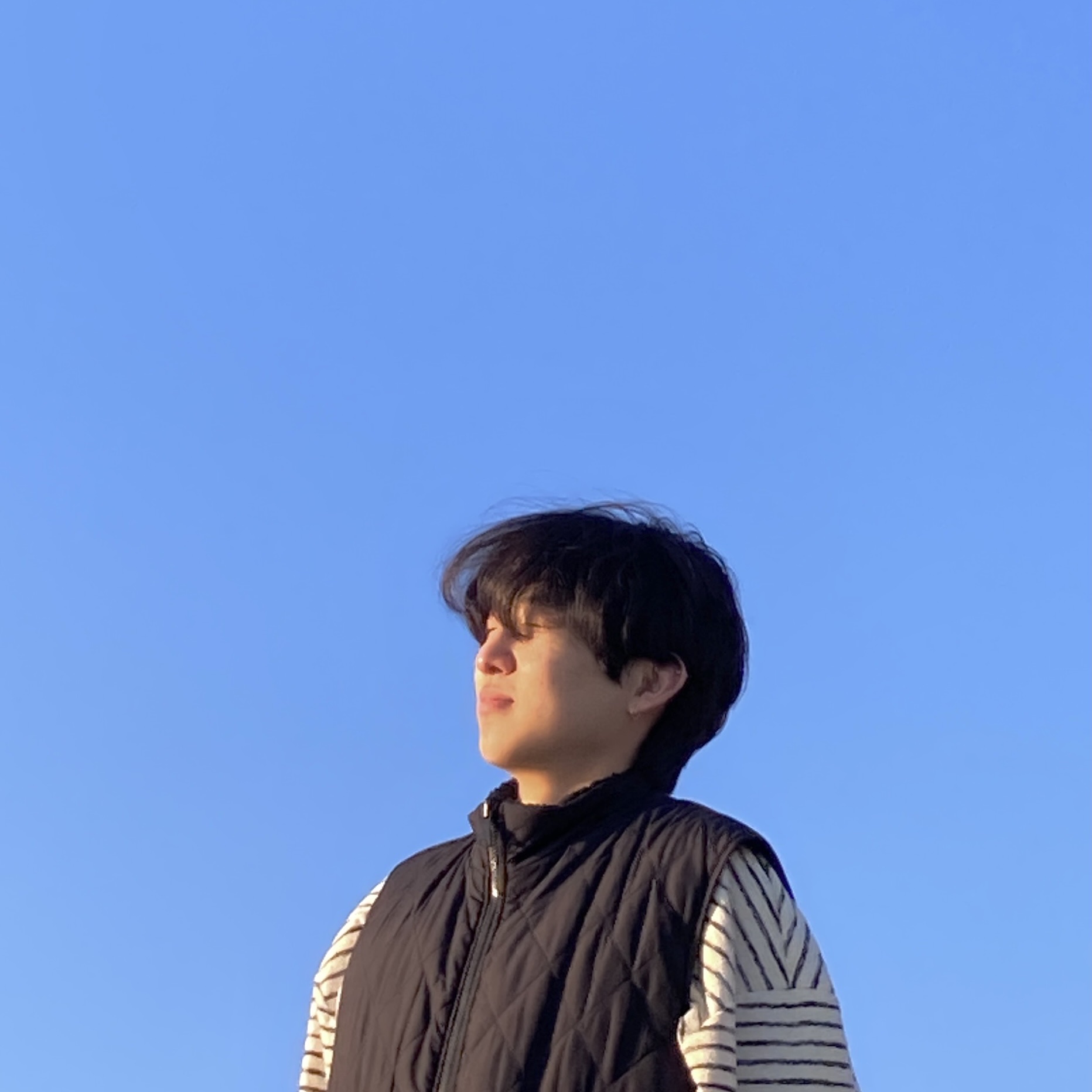 아디다스 캠퍼스 00s 바크 클라우드 화이트 착용 스타일 - 2