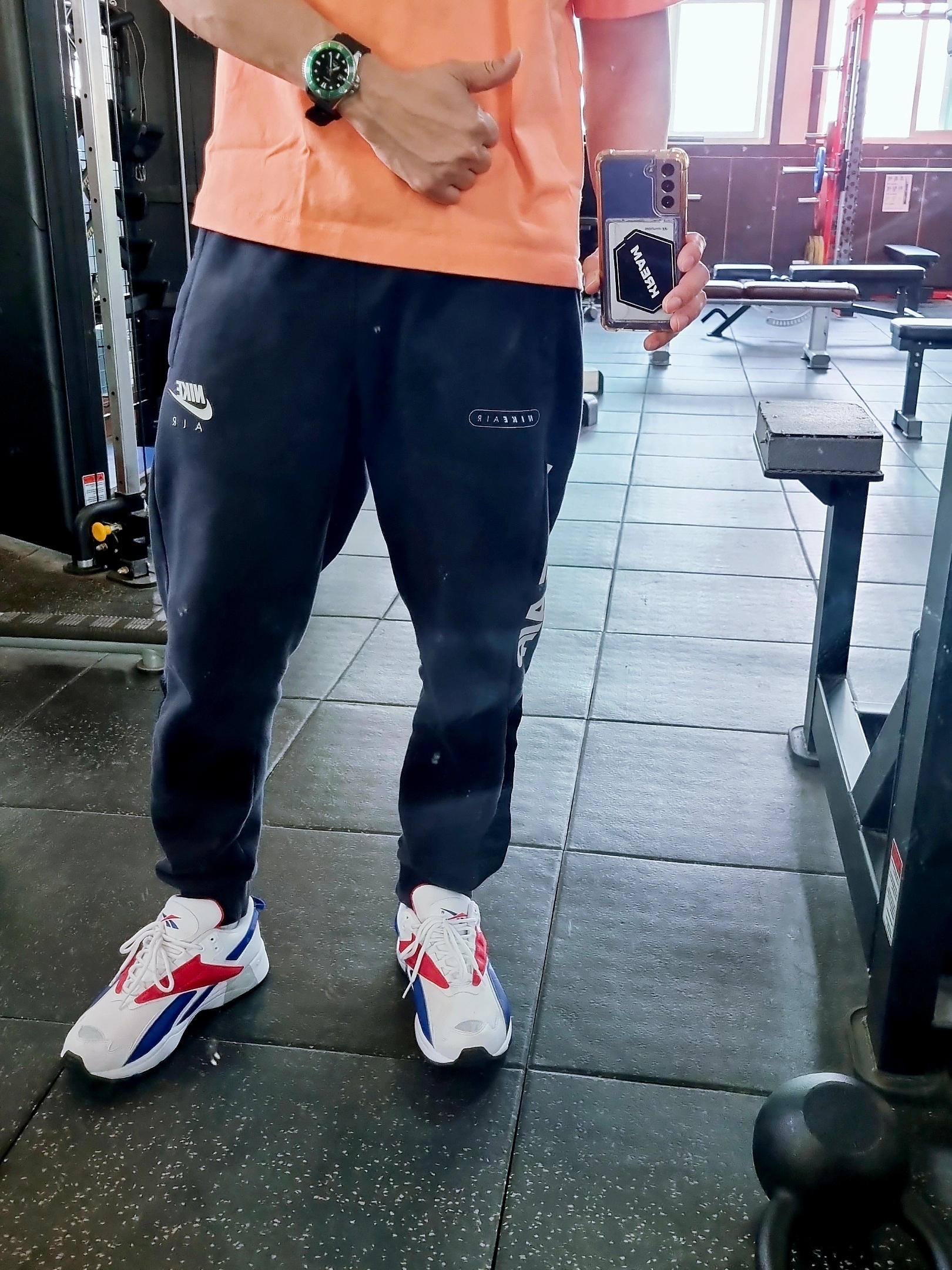 Reebok Interval 96 White Royal Scarlet 착용 스타일