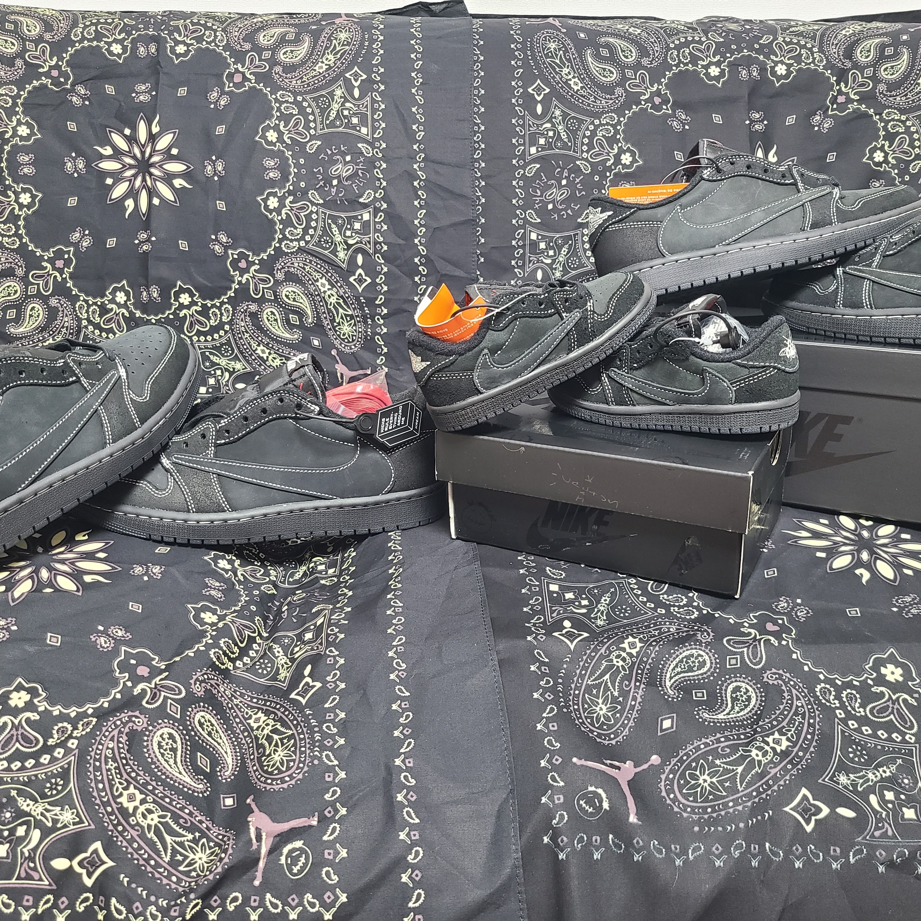 (TD) Jordan 1 x Travis Scott Retro Low OG SP Black Phantom, Jordan 1 x Travis Scott Retro Low OG SP Black Phantom 착용 스타일 - 2