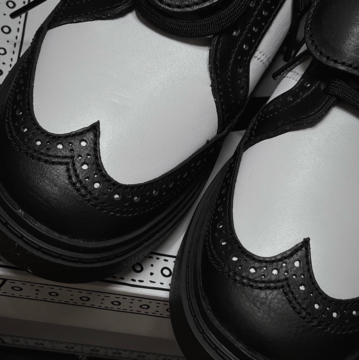 Nike x Peaceminusone Kwondo1 Black and White 착용 스타일 - 2
