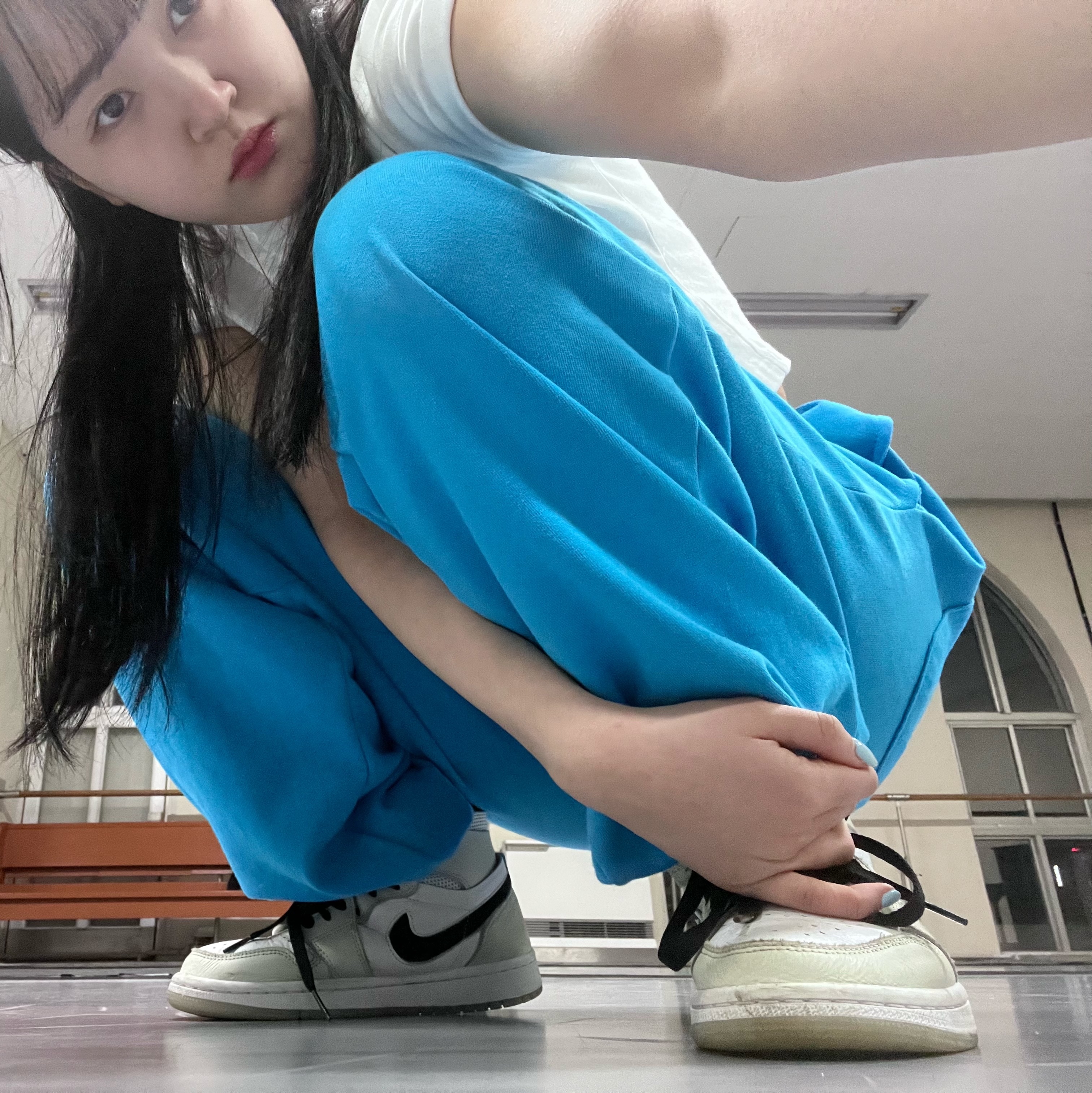 (W) Jordan 1 Zoom Air CMFT Light Bone 착용 스타일 - 2