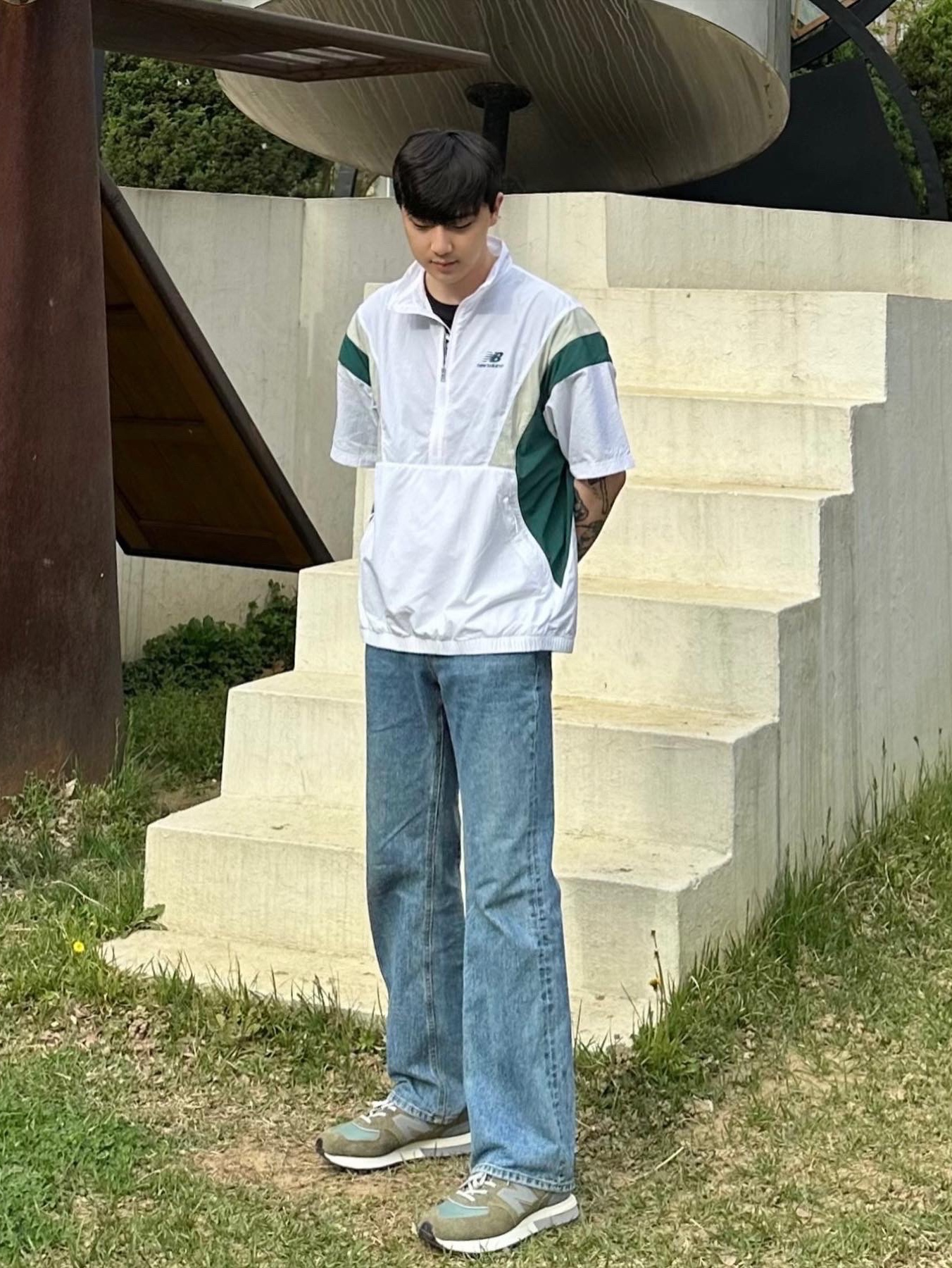 New Balance x Stone Island 574 Legacy Green 착용 스타일 - 1