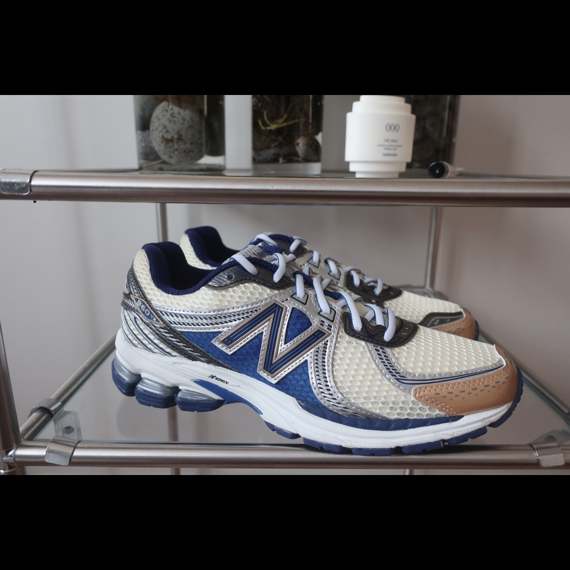 New Balance x Aime Leon Dore 860v2 Blue 착용 스타일 - 5