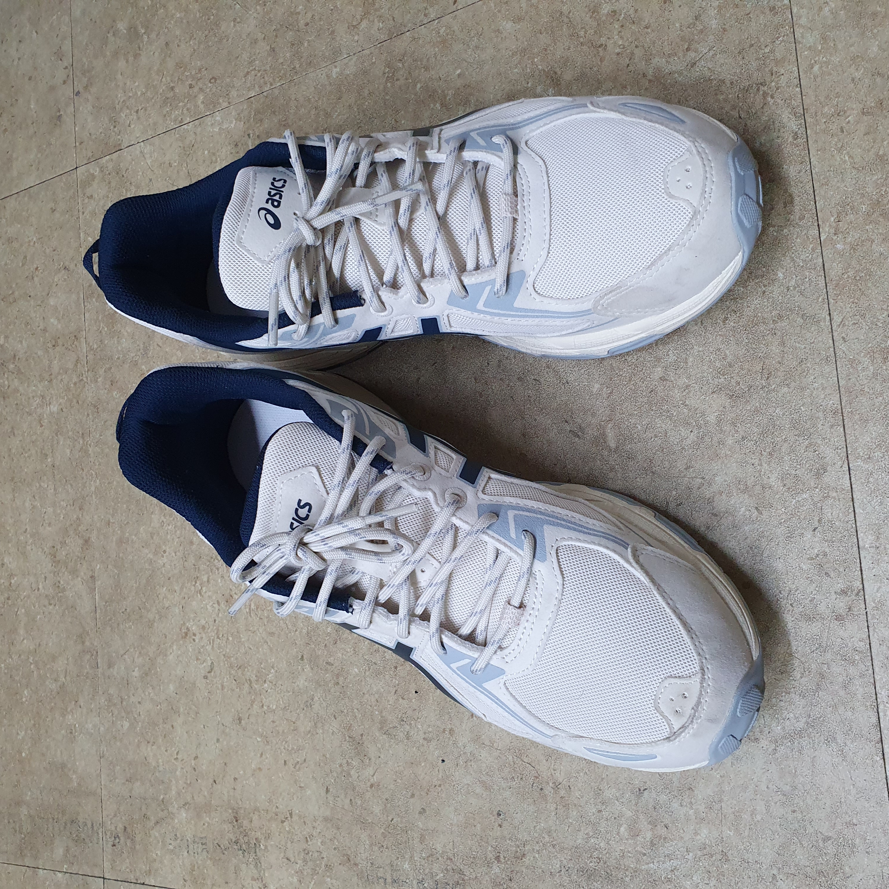 Asics Gel-Venture 6 SPS Birch French Blue 착용 스타일