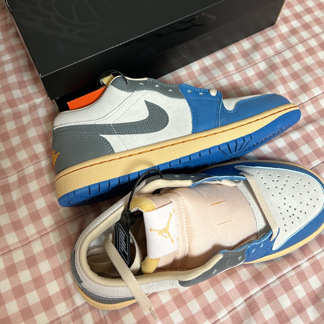 Jordan 1 Low SE Tokyo 96 착용 스타일