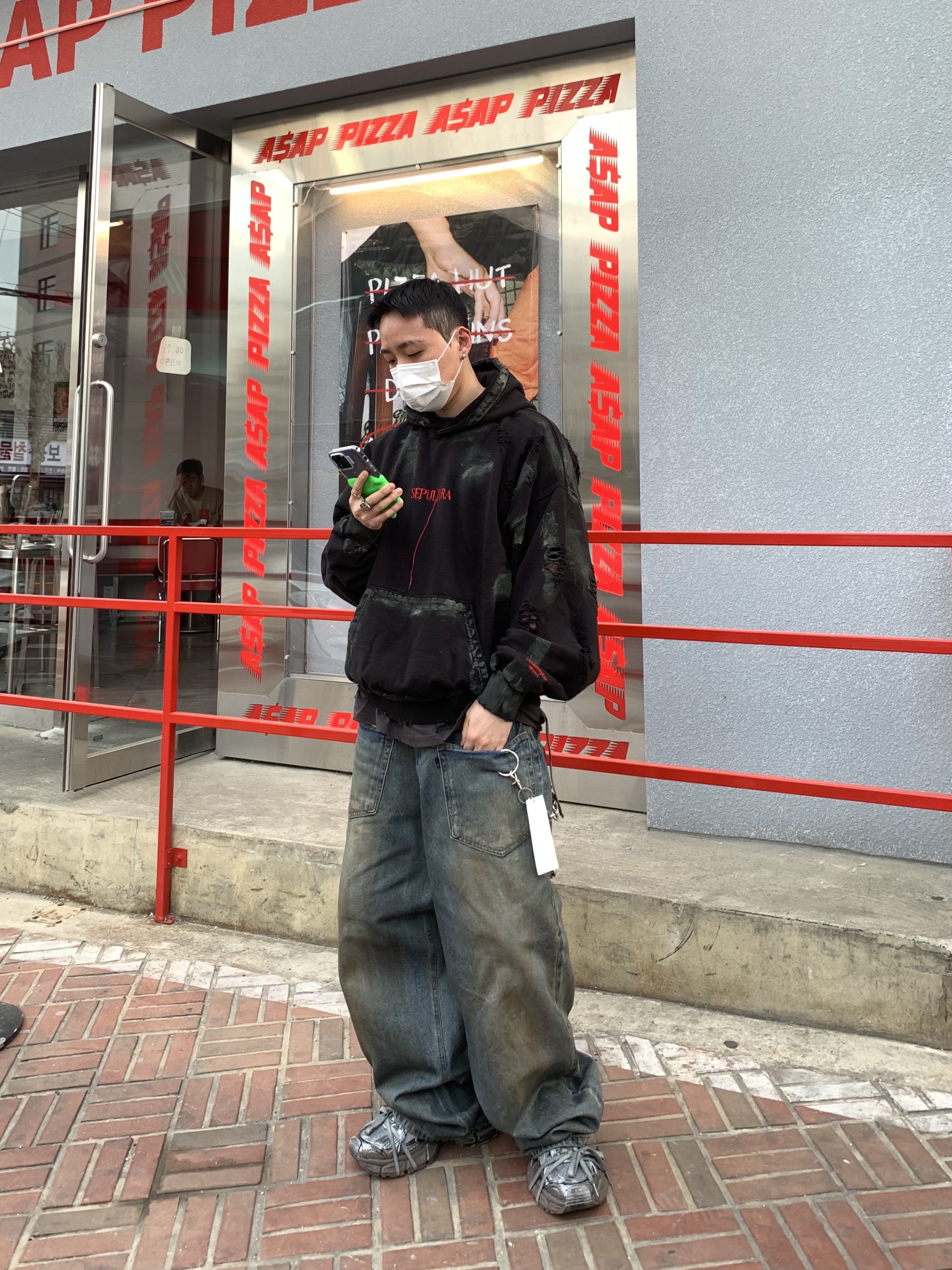 Project G/R Coated Backward Denim Pants Blue, Undermycar Sepultura Damage Washed Hood Rubber Dirty Coated - 23SS 착용 스타일 - 1