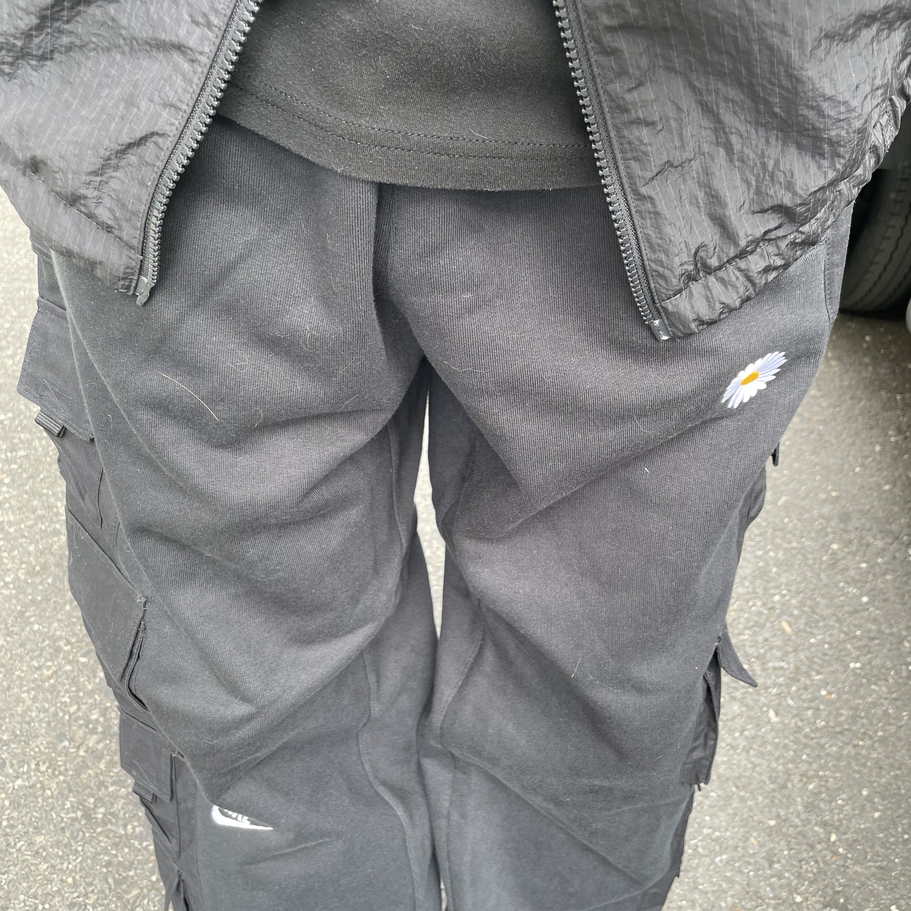 Nike x Peaceminusone Wide Pants Black (DR0096-010) 착용 스타일 - 2