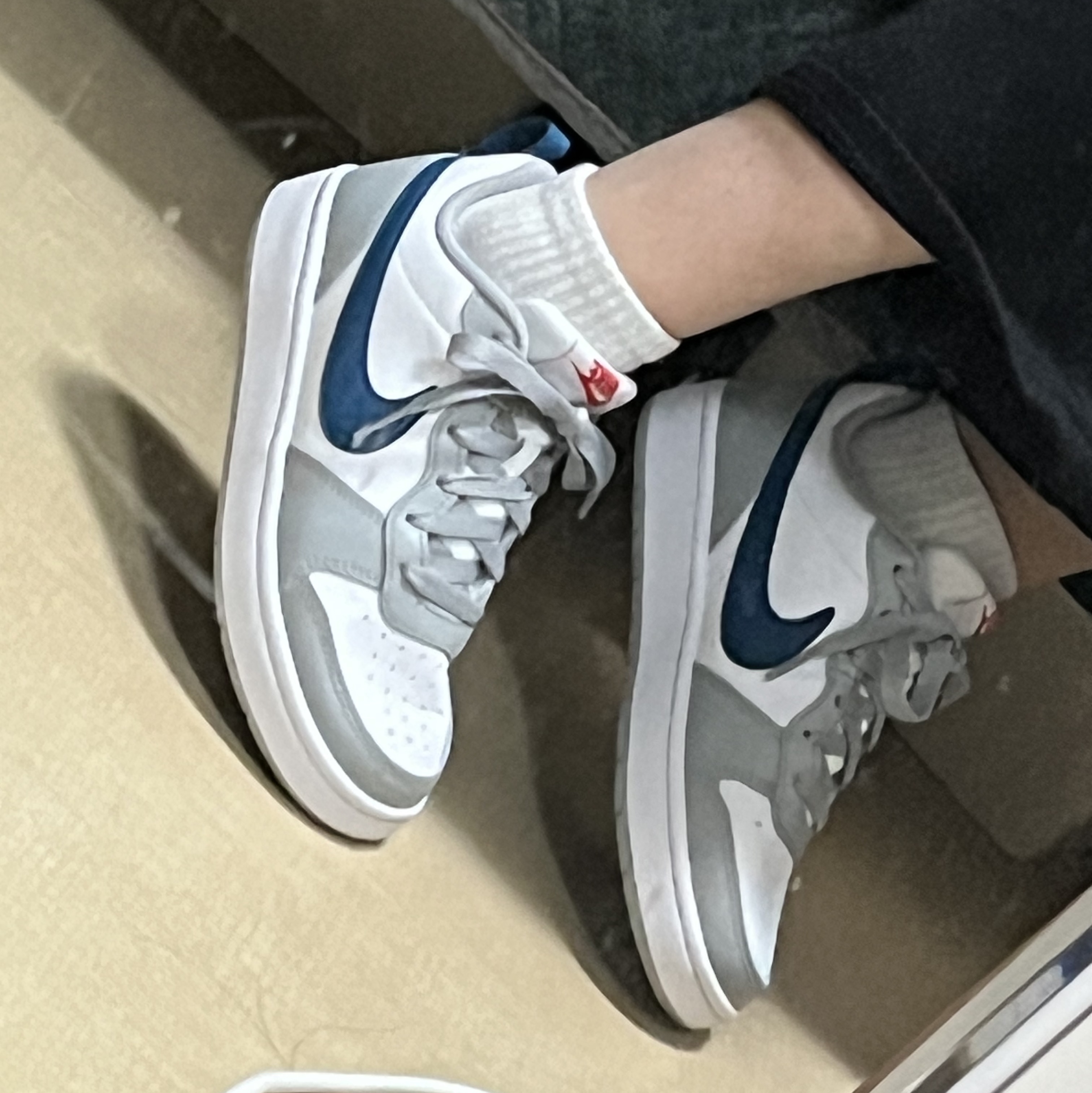 (GS) Nike Court Borough Low 2 Light Smoke Grey 착용 스타일 - 2