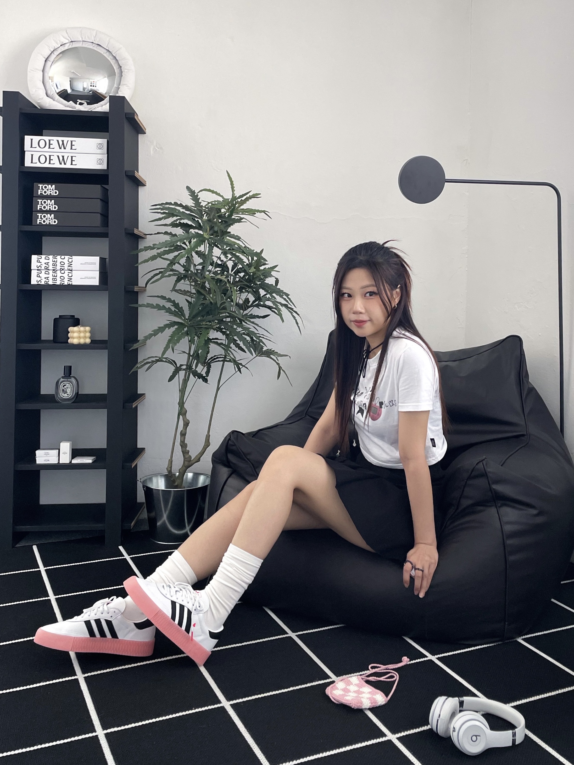(W) Adidas Sambarose White Pink 착용 스타일 - 3