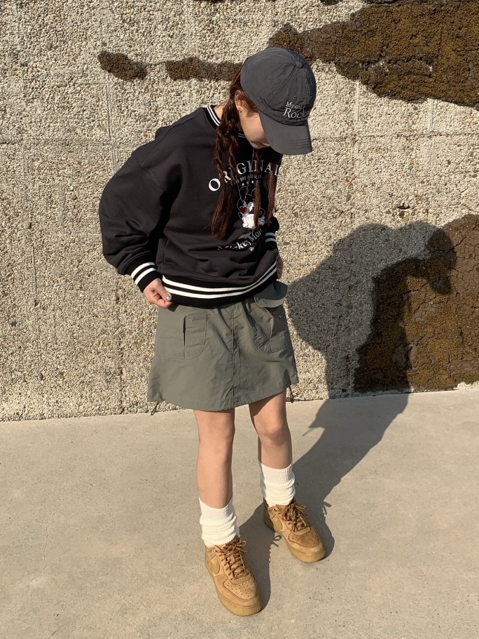 Nike Air Force 1 '07 WB Flax 착용 스타일