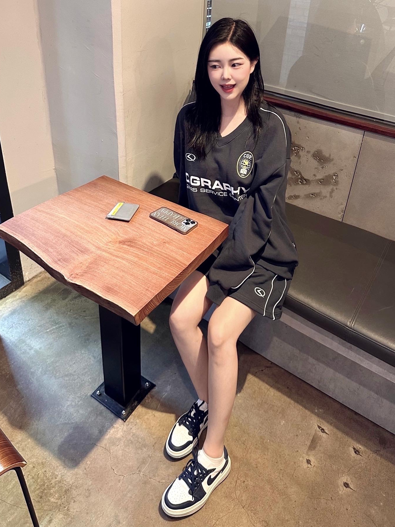 (W) Jordan 1 Elevate Low Midnight Navy 착용 스타일