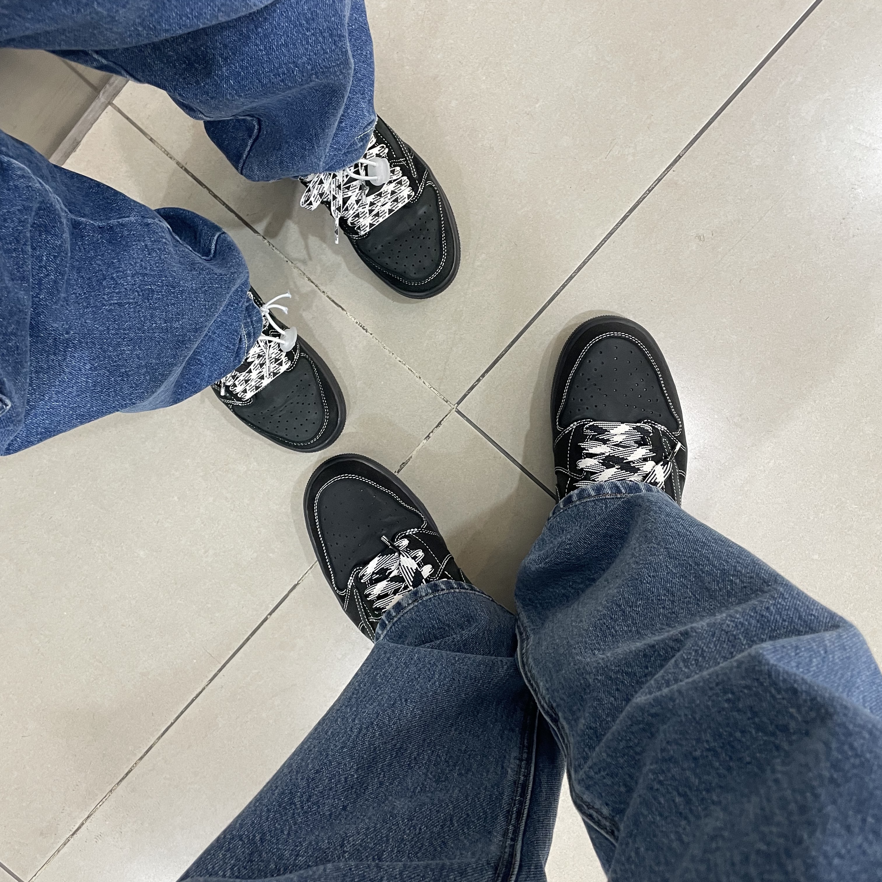 (PS) Jordan 1 x Travis Scott Retro Low OG SP Black Phantom, Jordan 1 x Travis Scott Retro Low OG SP Black Phantom 착용 스타일