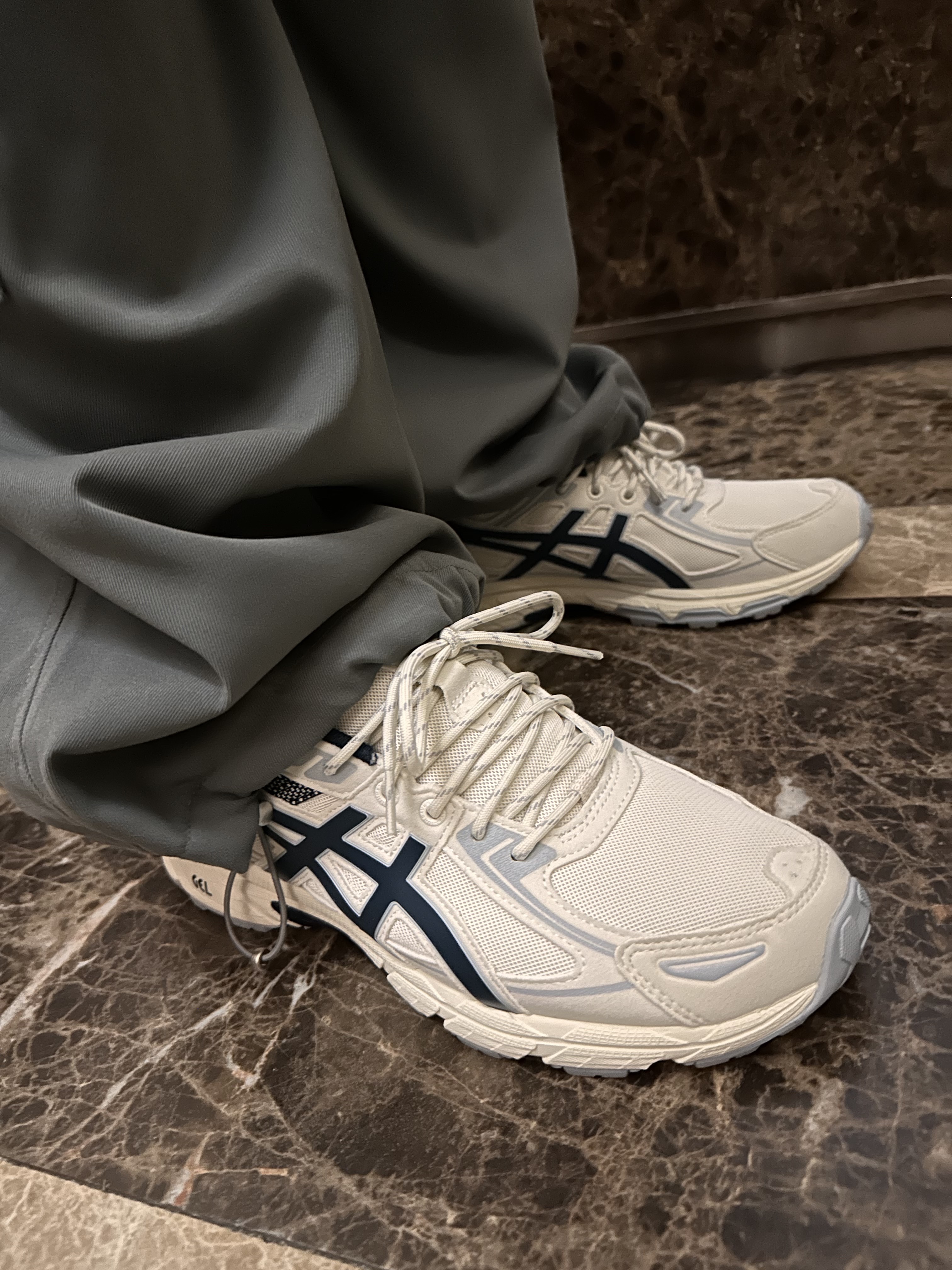 Asics Gel-Venture 6 SPS Birch French Blue, Stussy Stock Low Pro Cap Black 착용 스타일 - 2