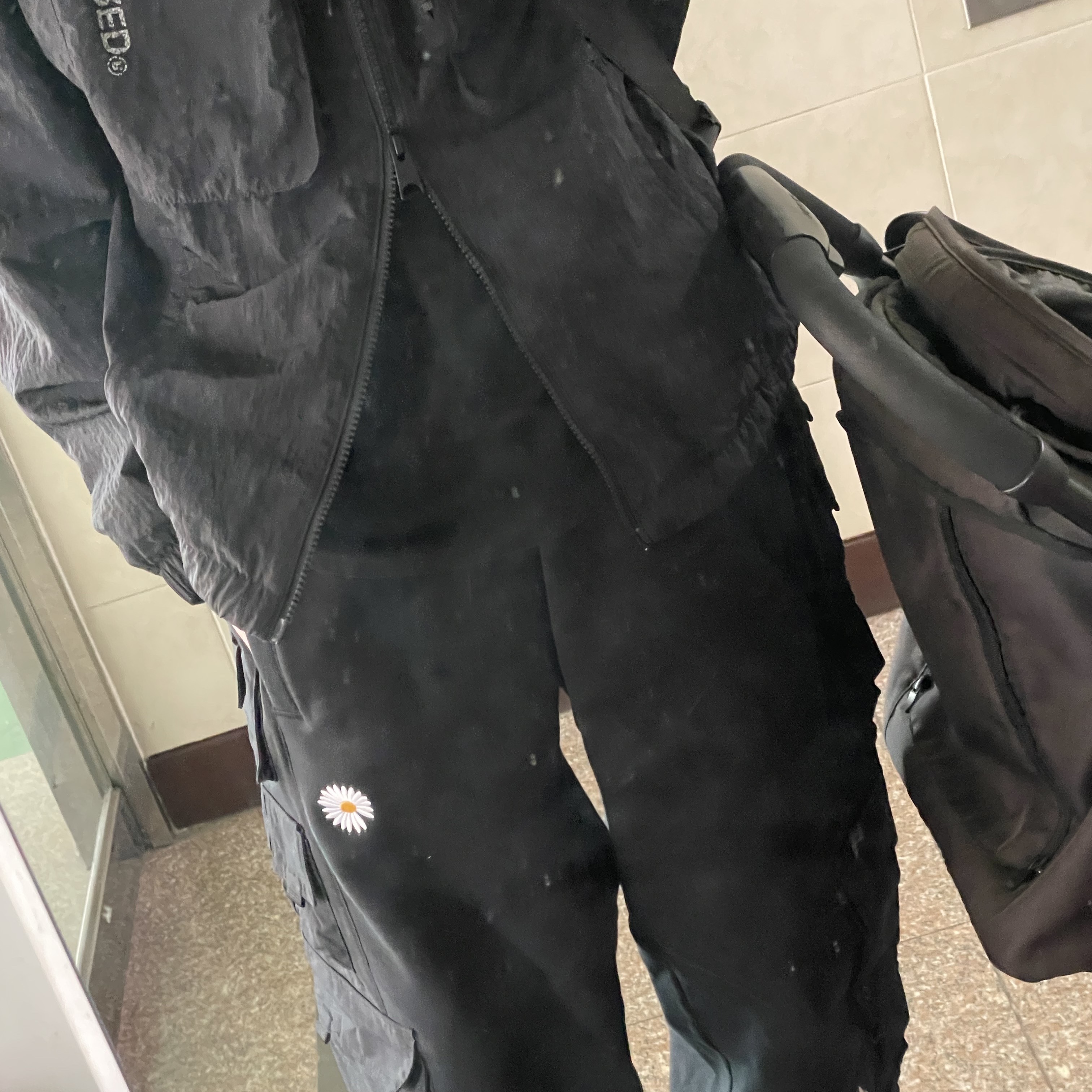Nike x Peaceminusone Wide Pants Black (DR0096-010) 착용 스타일 - 1