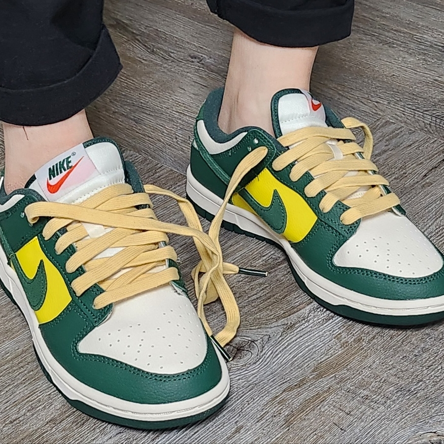 (W) Nike Dunk Low SE Opti Noble Green 착용 스타일