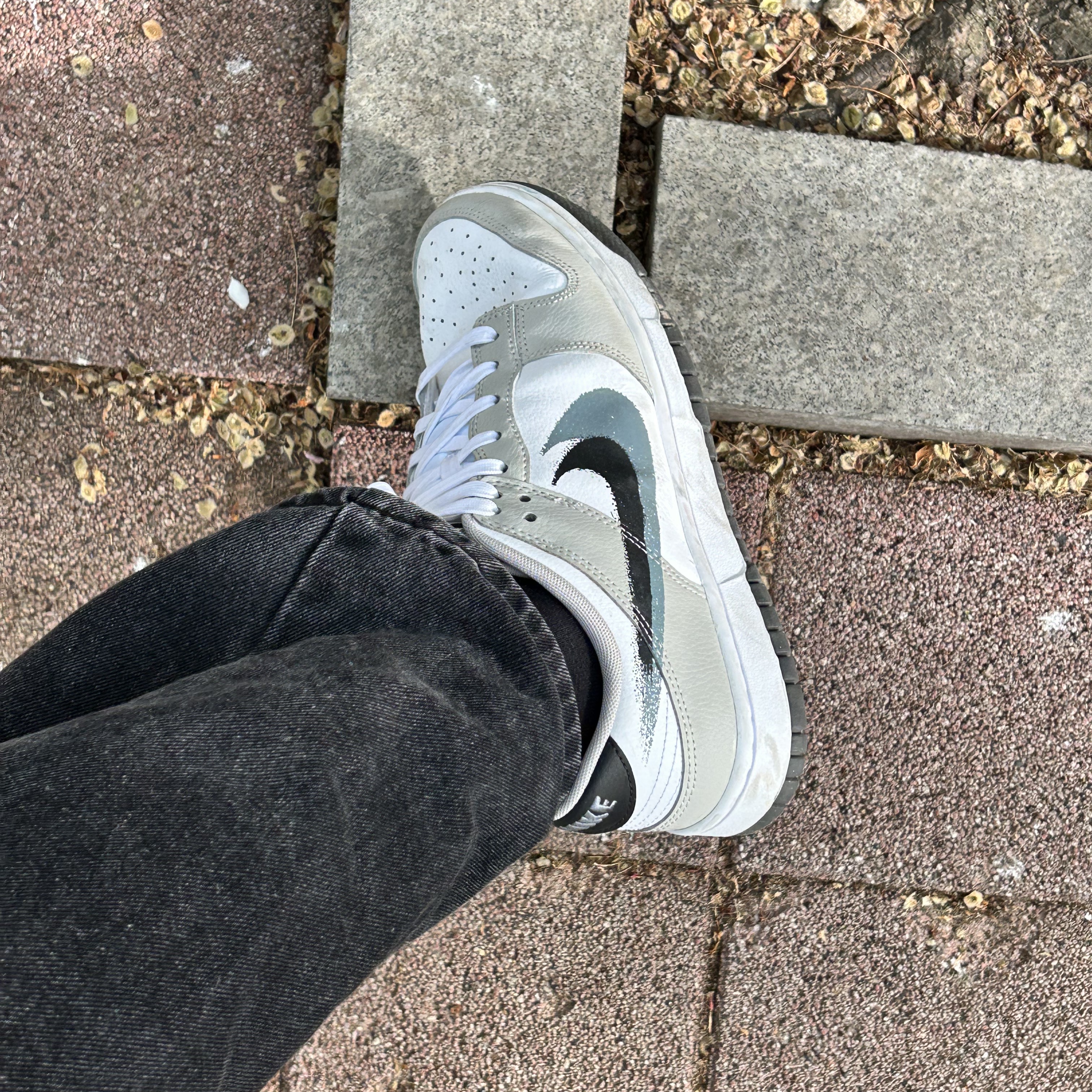 Nike Dunk Low Cool Grey White 착용 스타일
