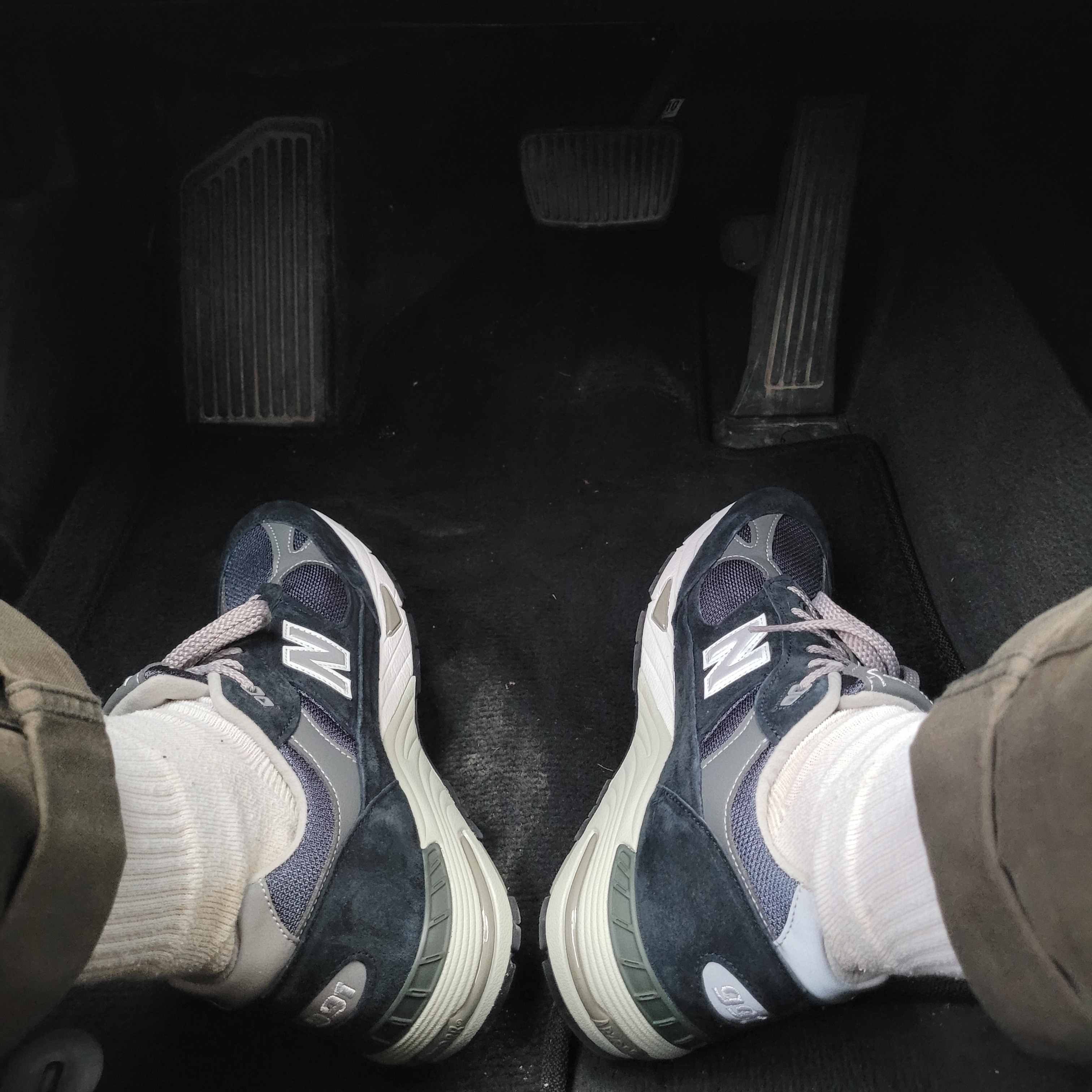 New Balance 991 Made in UK Navy 착용 스타일