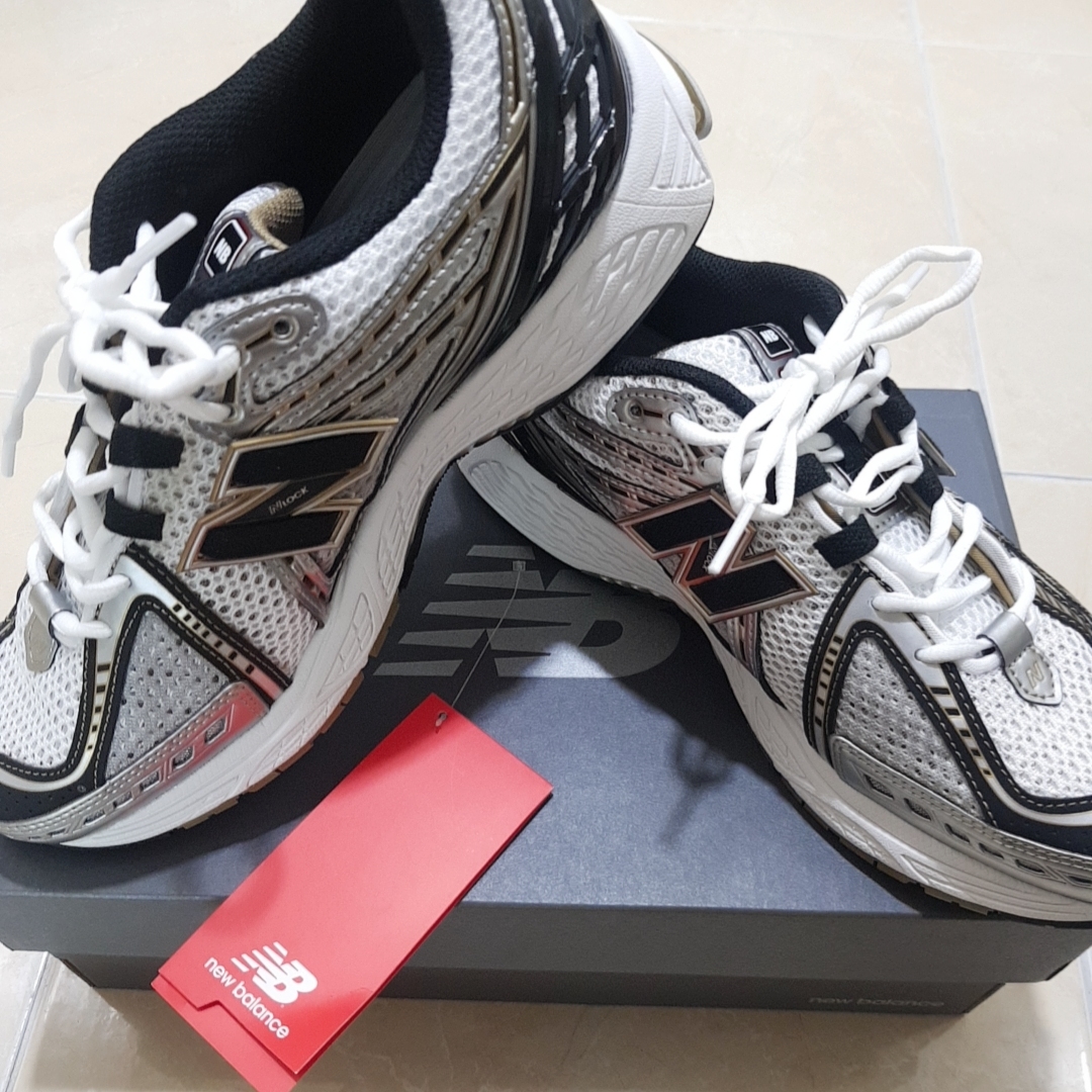 New Balance 1906R White Gold 착용 스타일 - 2