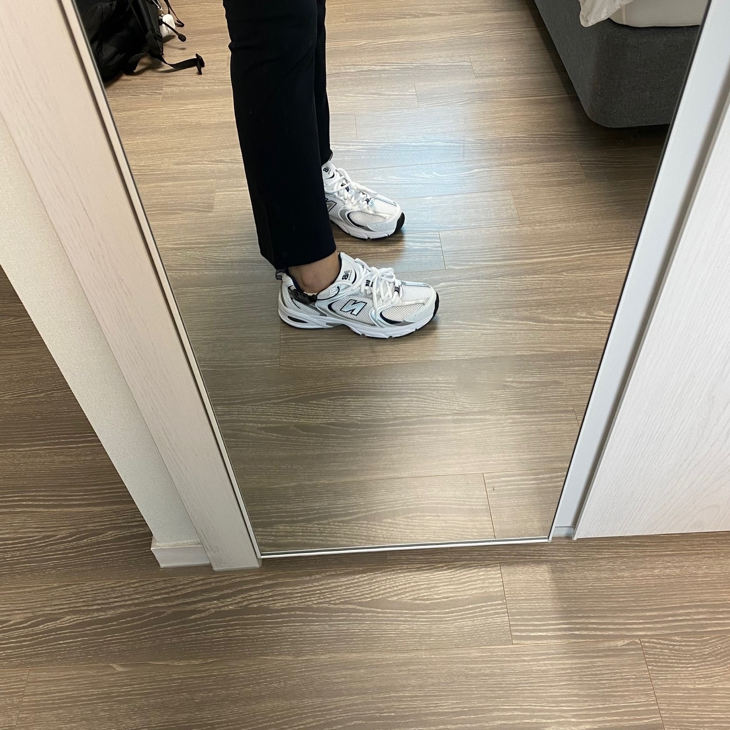 New Balance 530 White 착용 스타일 - 1