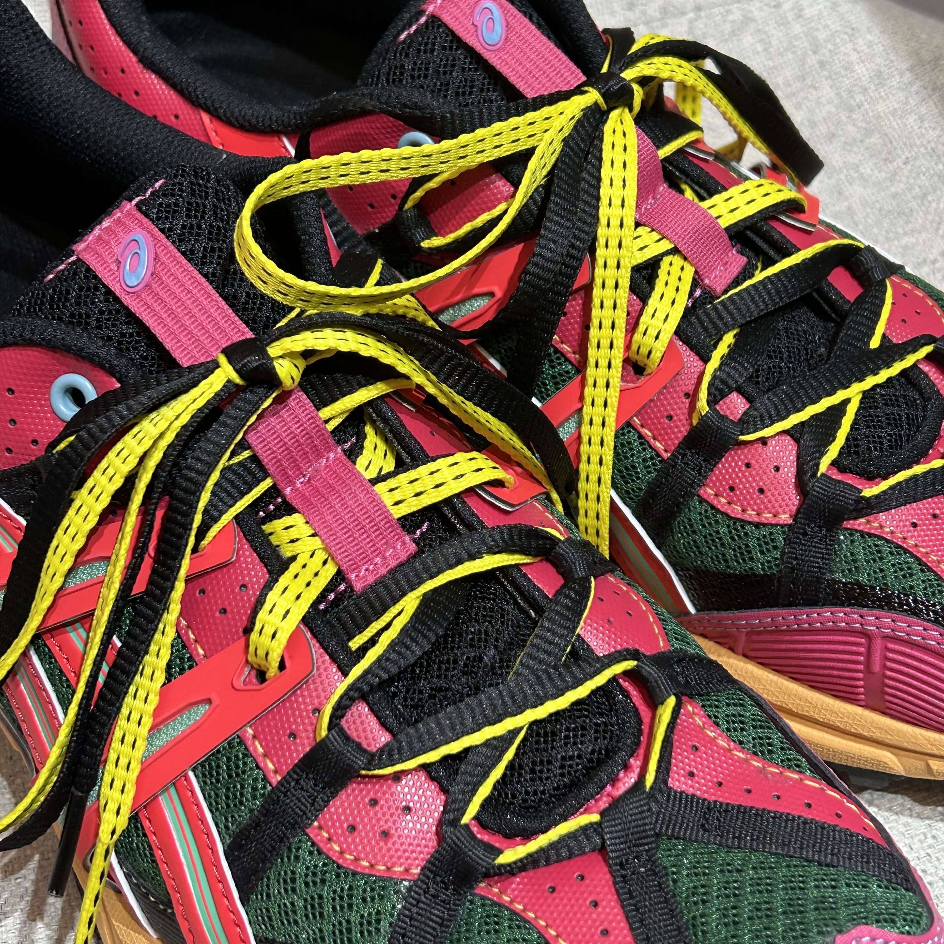 Asics x Andersson Bell Gel-Sonoma 15-50 Bright Rose Evergreen 착용 스타일 - 2