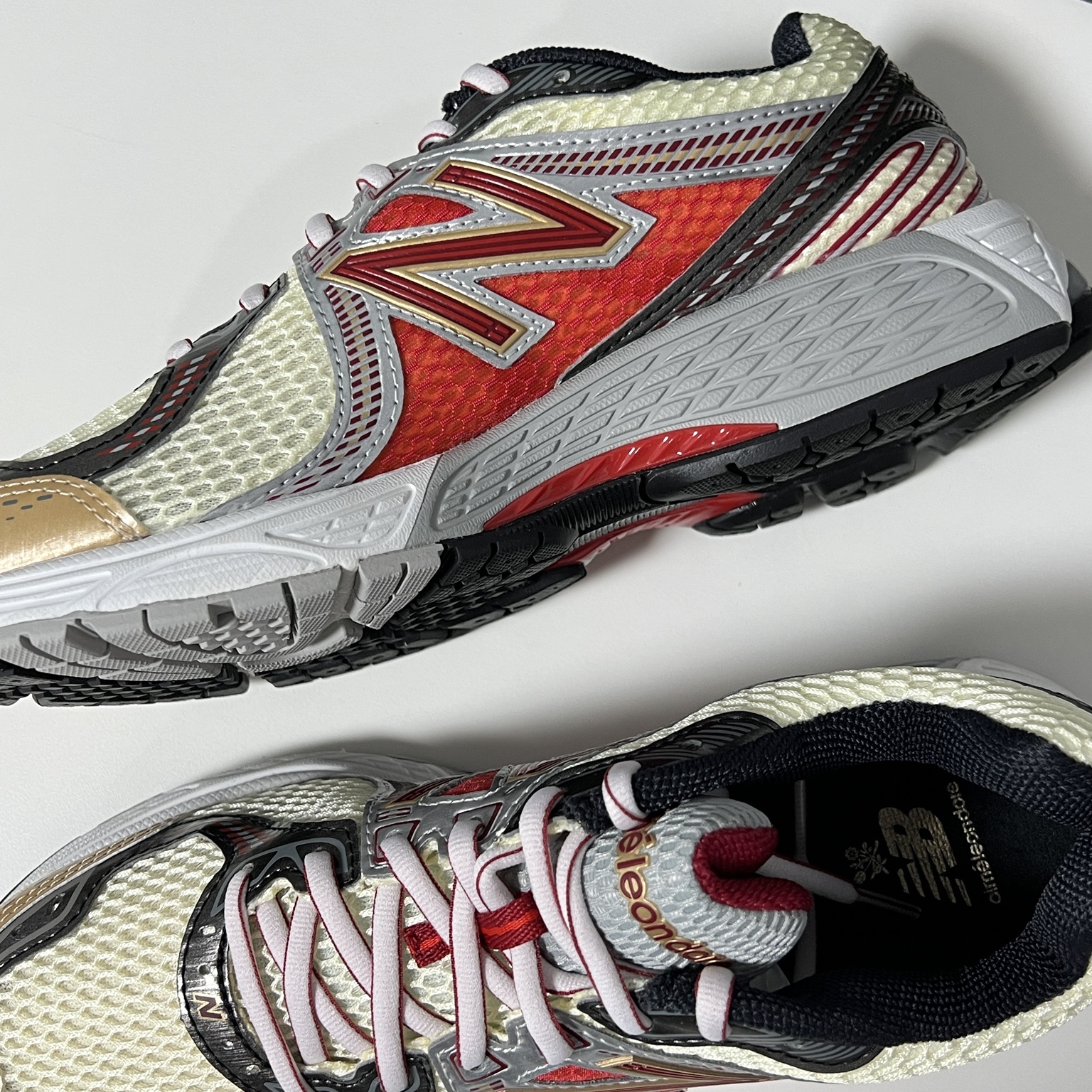 New Balance x Aime Leon Dore 860v2 Red 착용 스타일 - 4