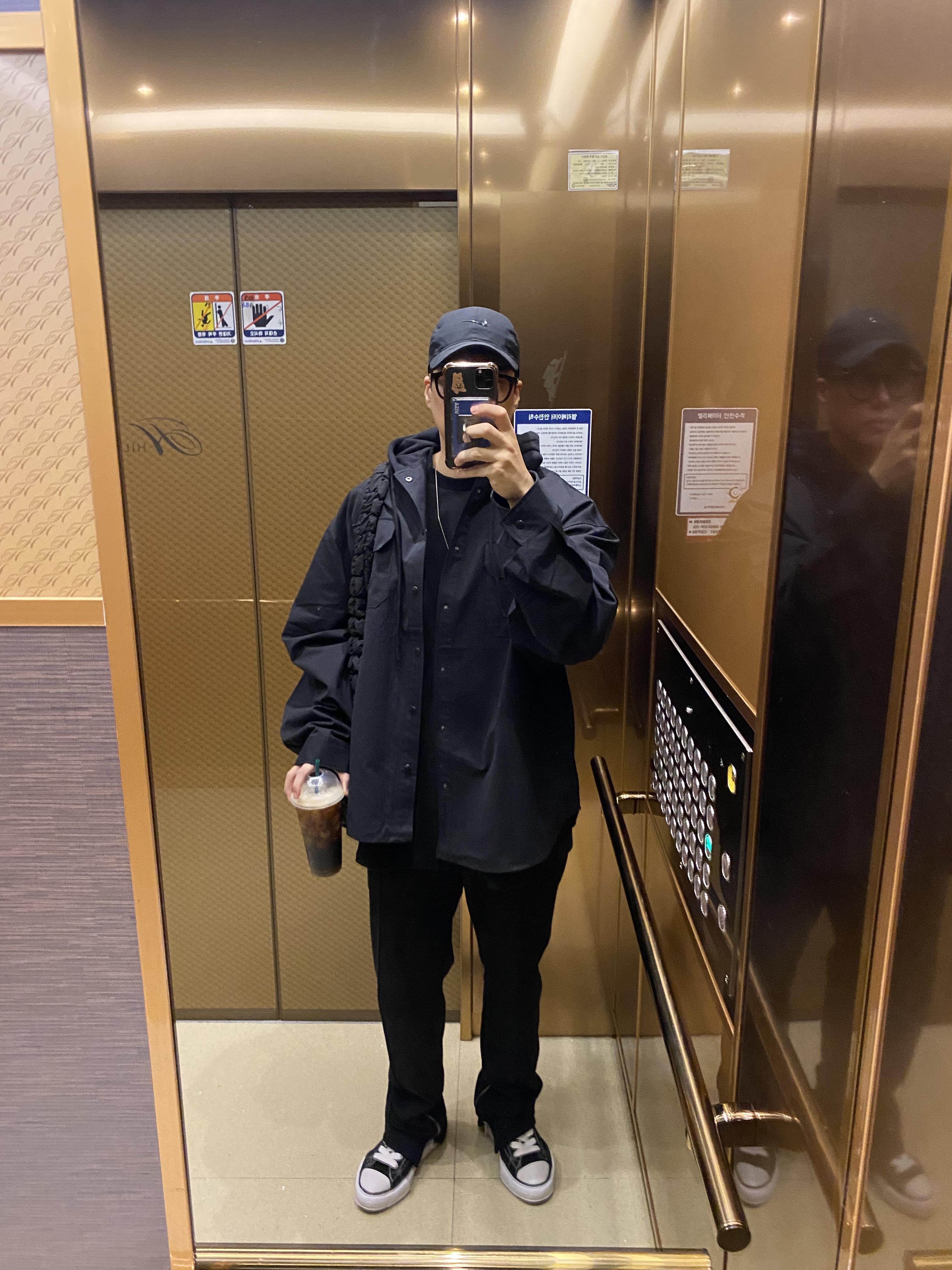 Nike x Drake Nocta NRG AU L91 Cap, Maison Mihara Yasuhiro Peterson OG Sole Canvas Low Sneakers Black 착용 스타일