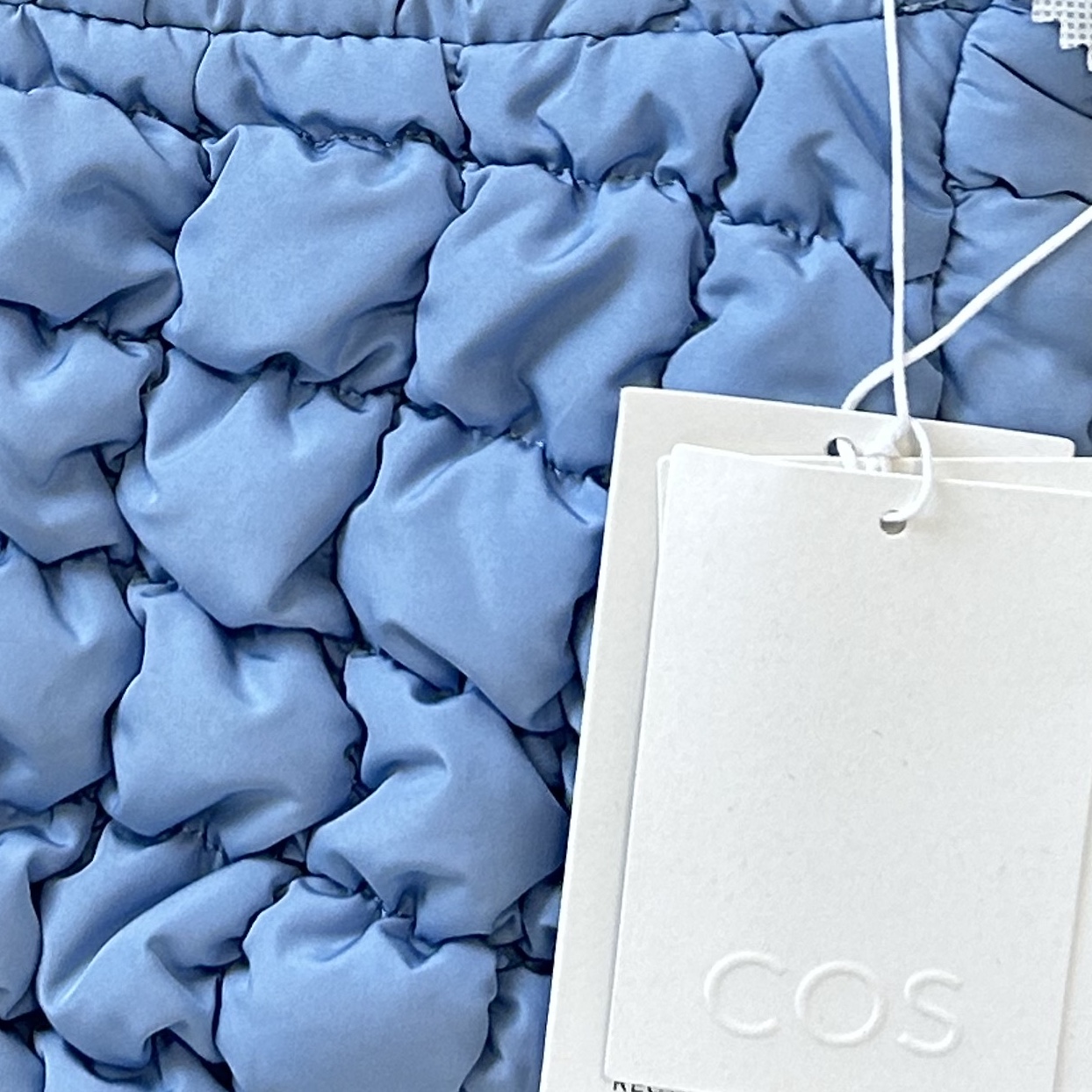 COS Quilted Mini Bag Light Blue 착용 스타일