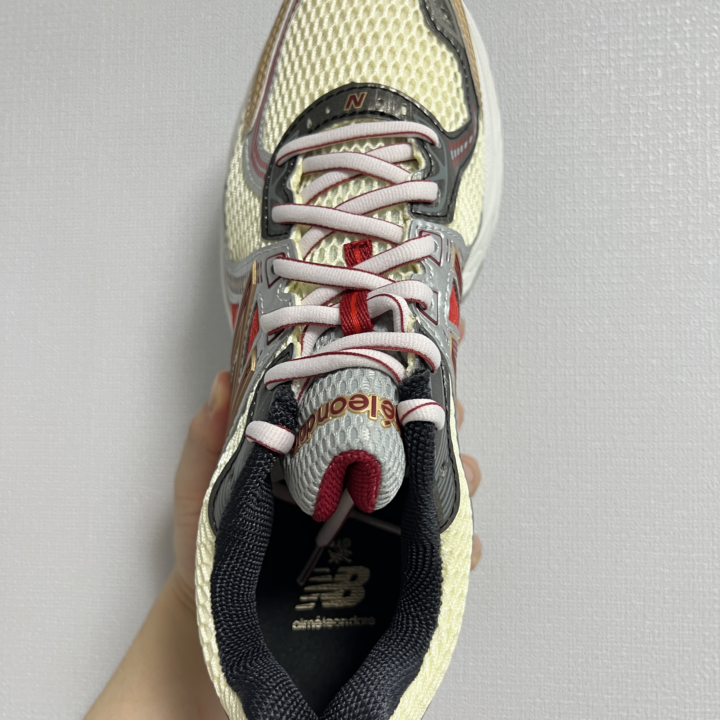 New Balance x Aime Leon Dore 860v2 Red 착용 스타일 - 3
