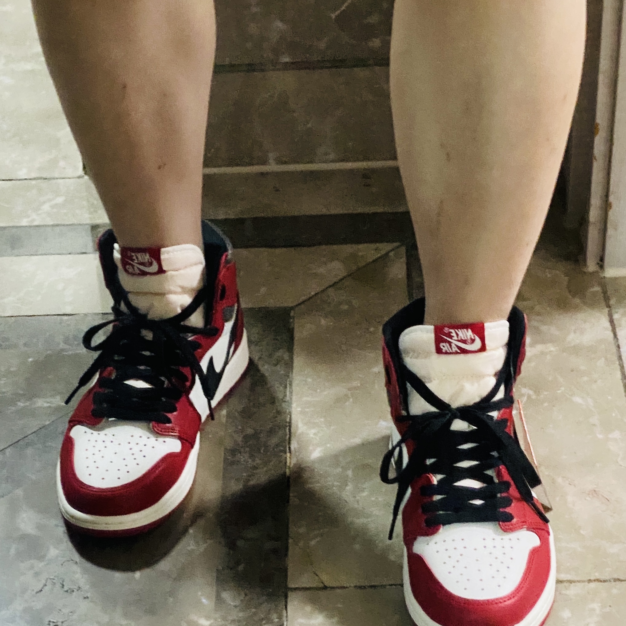 Jordan 1 Retro High OG Chicago 2022 착용 스타일 - 5