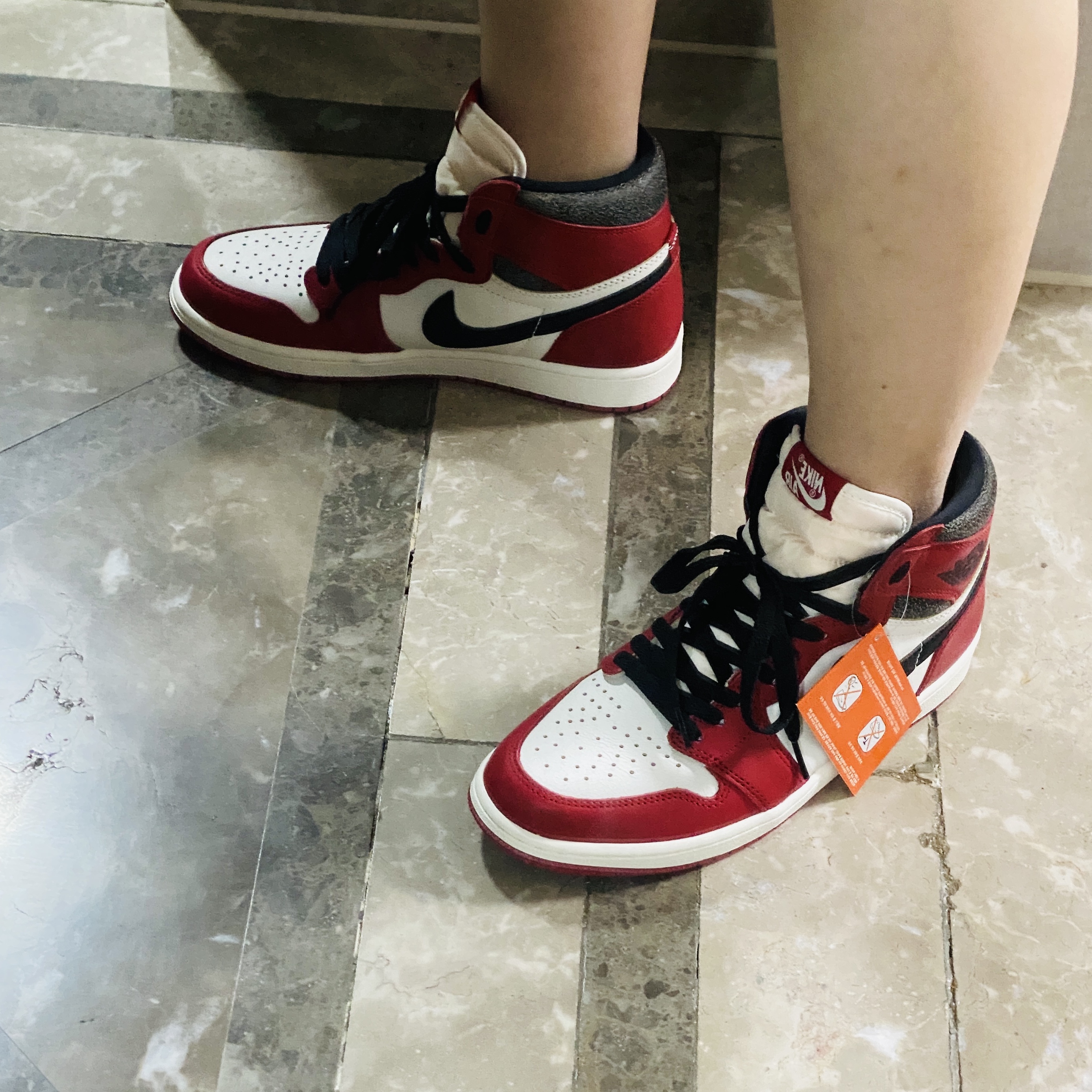 Jordan 1 Retro High OG Chicago 2022 착용 스타일 - 3