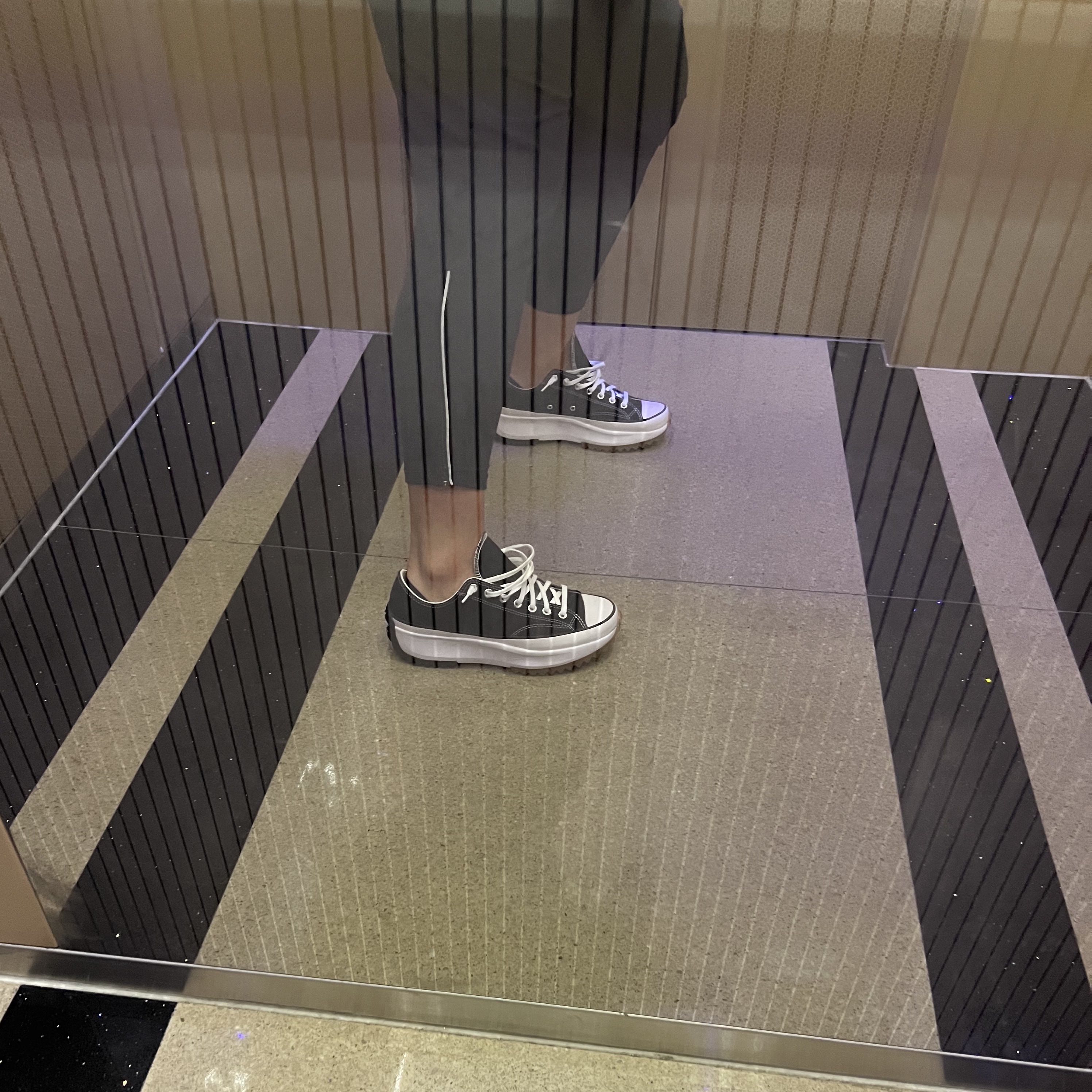 Converse Run Star Hike Low Black 착용 스타일