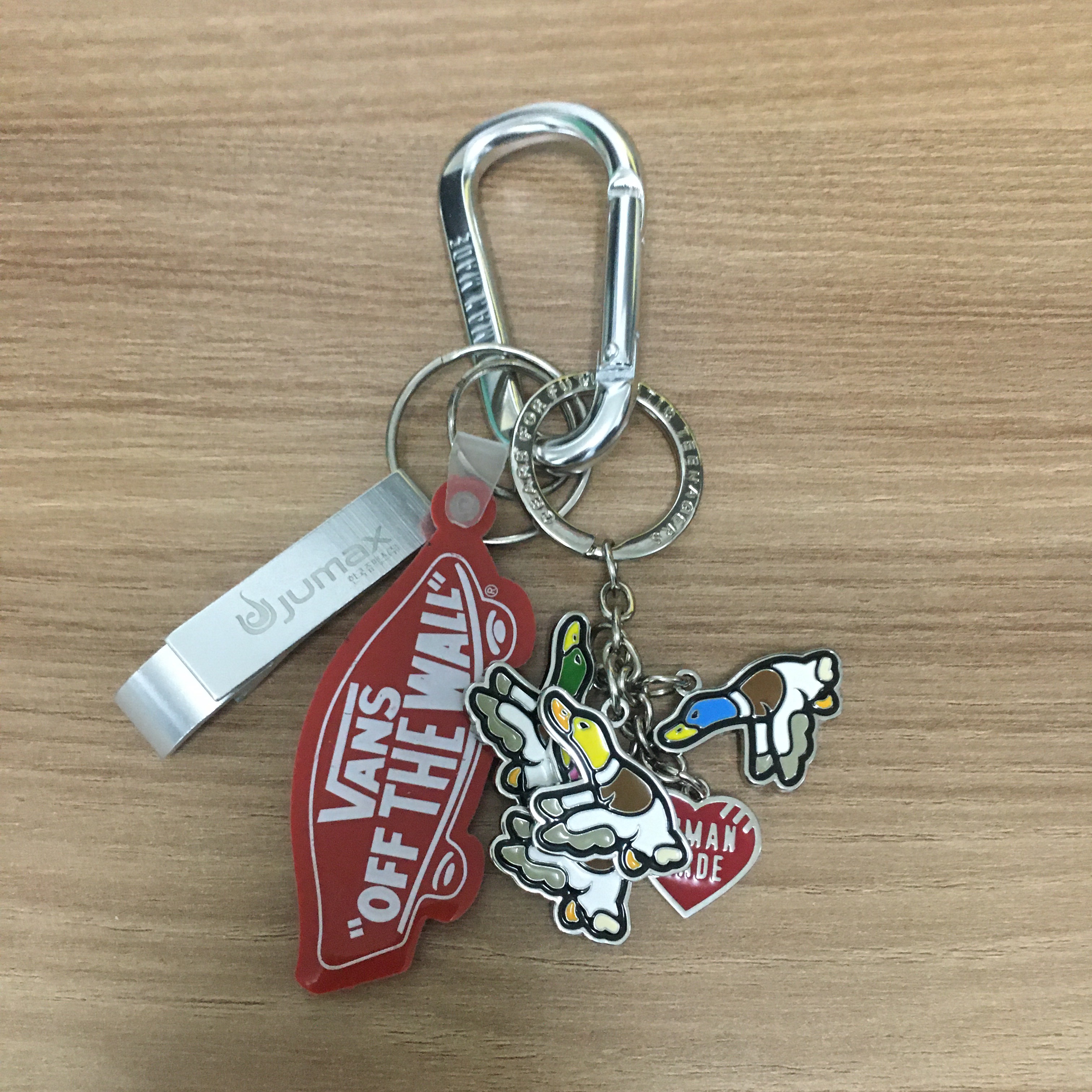 Human Made Flying Duck Keyring Silver 착용 스타일