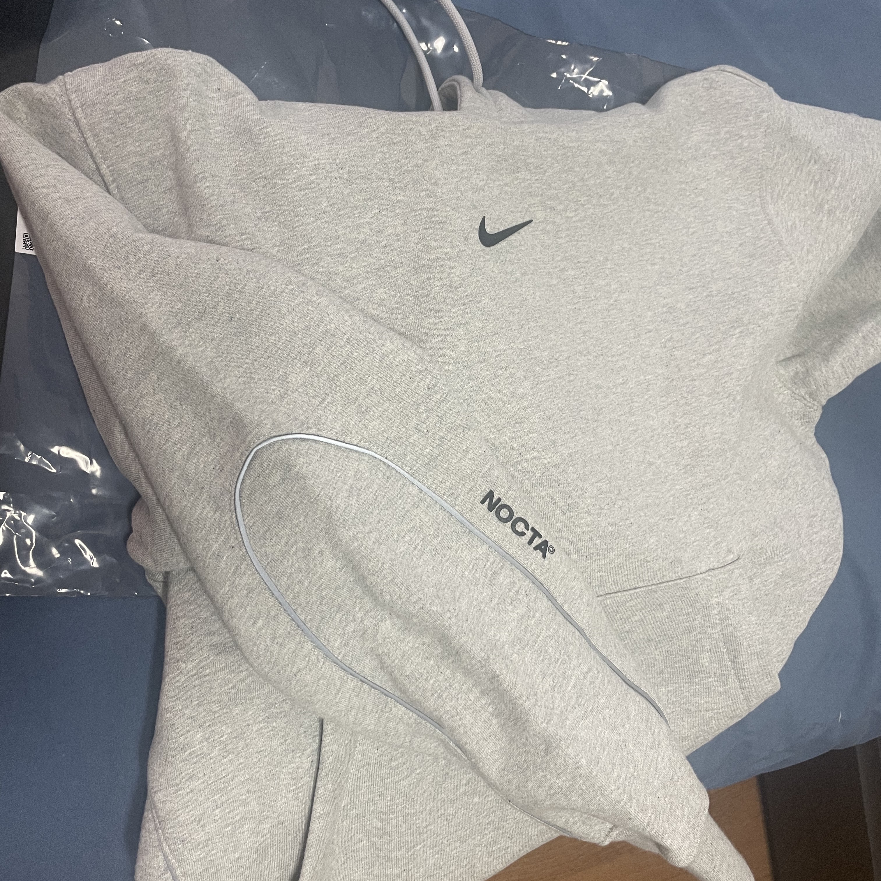 Nike x Drake Nocta Cardinal Stock Essential Hoodie Grey - Asia 착용 스타일