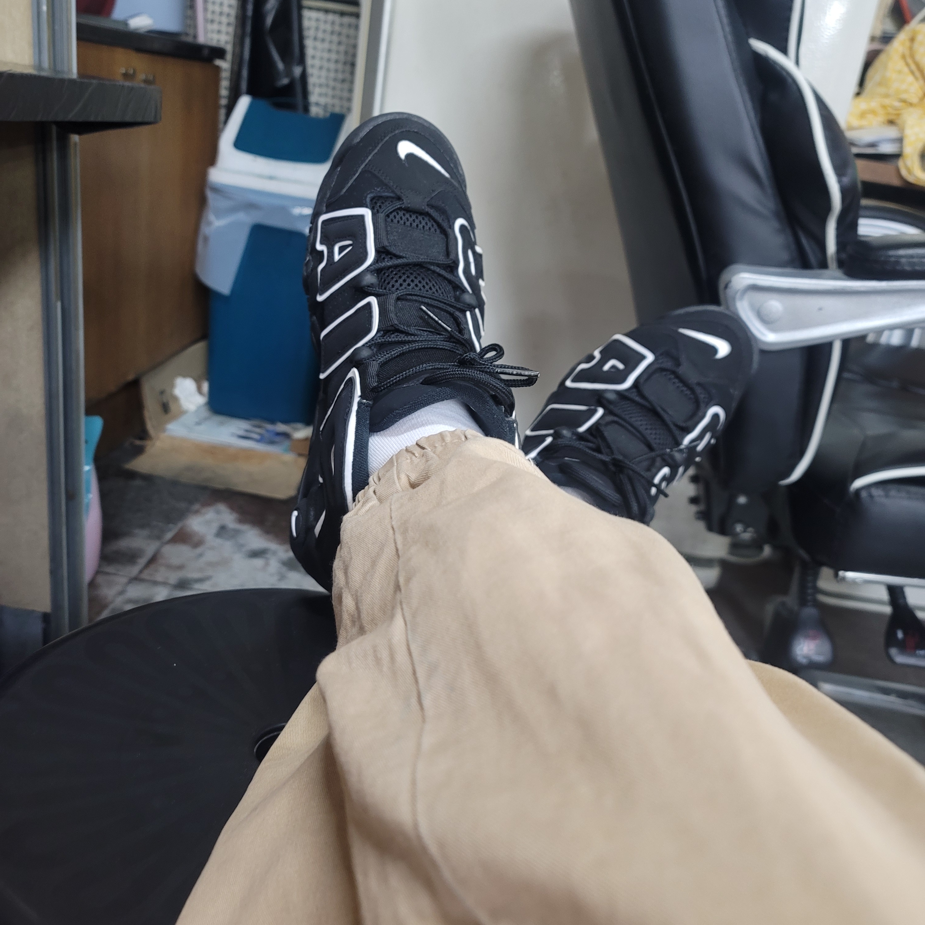 Nike Air More Uptempo Black White 2020 착용 스타일