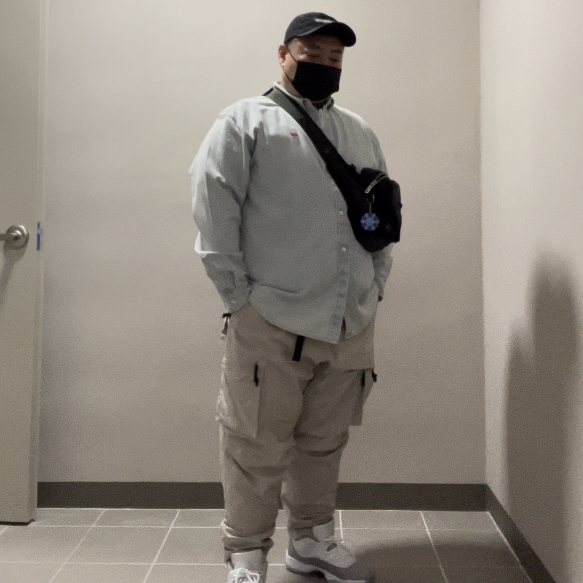 Supreme Small Box Shirt Denim - 23SS, Nike ACG Woven Cargo Pants Moon Particle - US/EU 착용 스타일