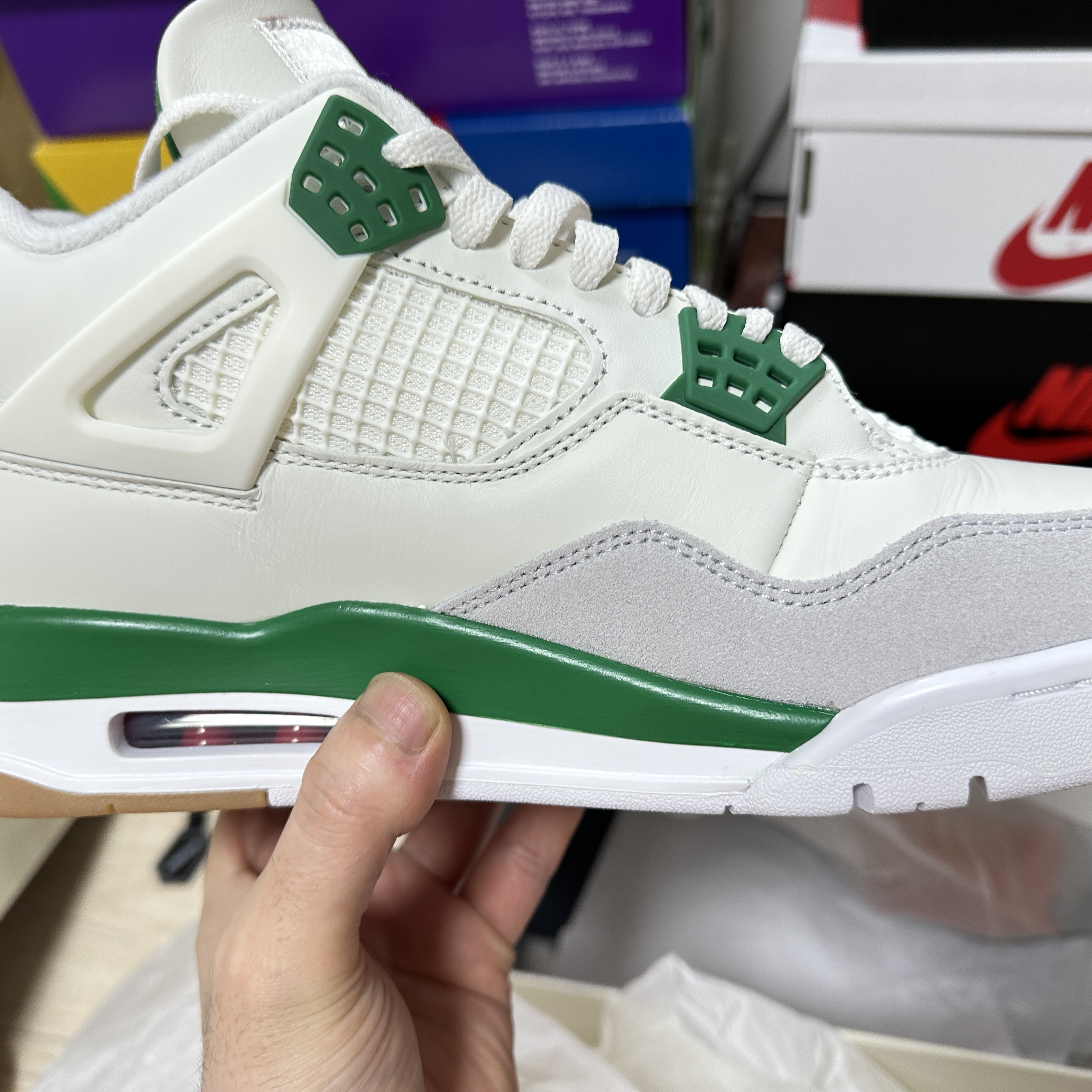 Jordan 4 x Nike SB Retro SP Pine Green 착용 스타일 - 3
